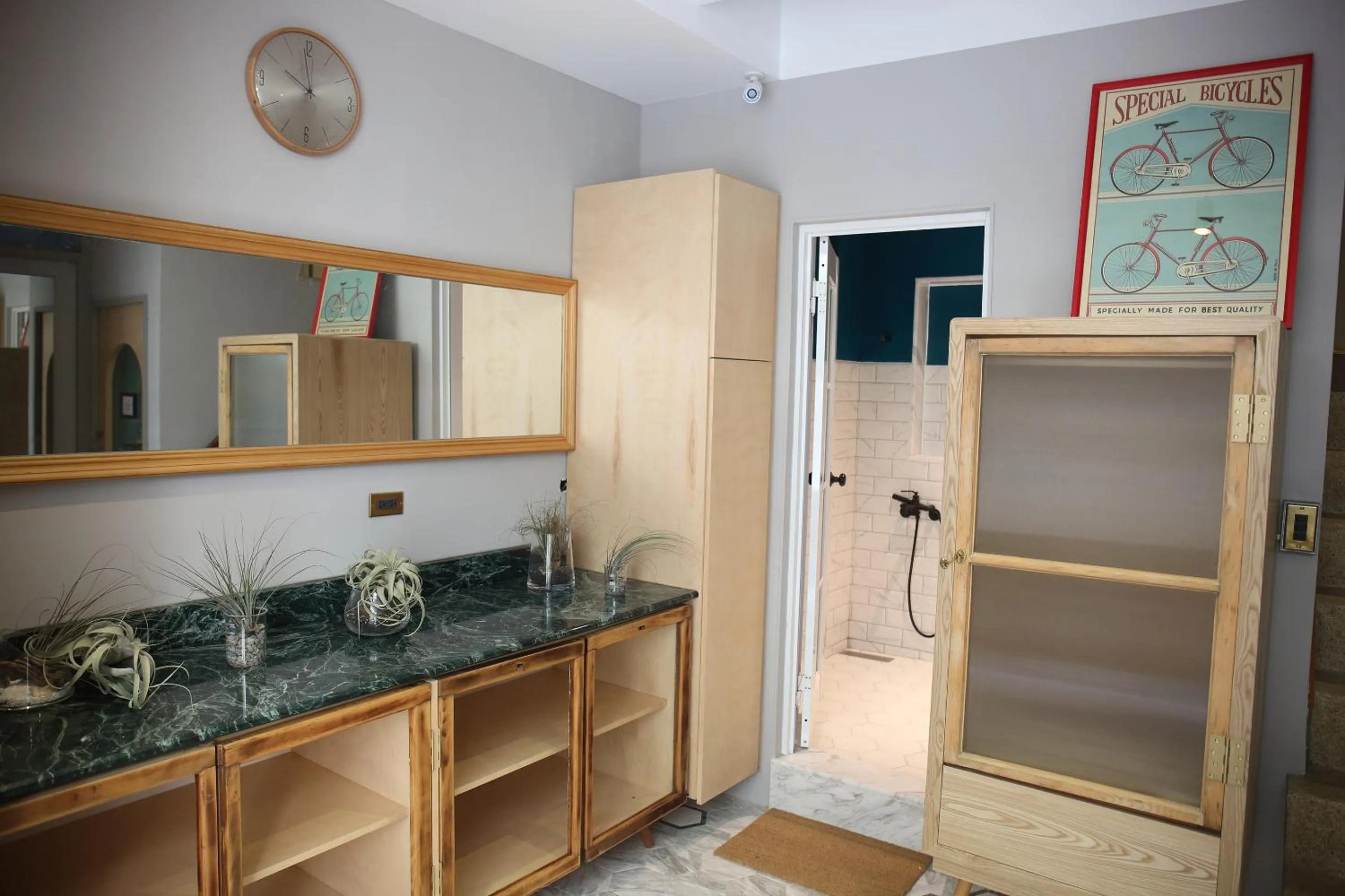 Communal lounge/ TV room in Spring Guest House