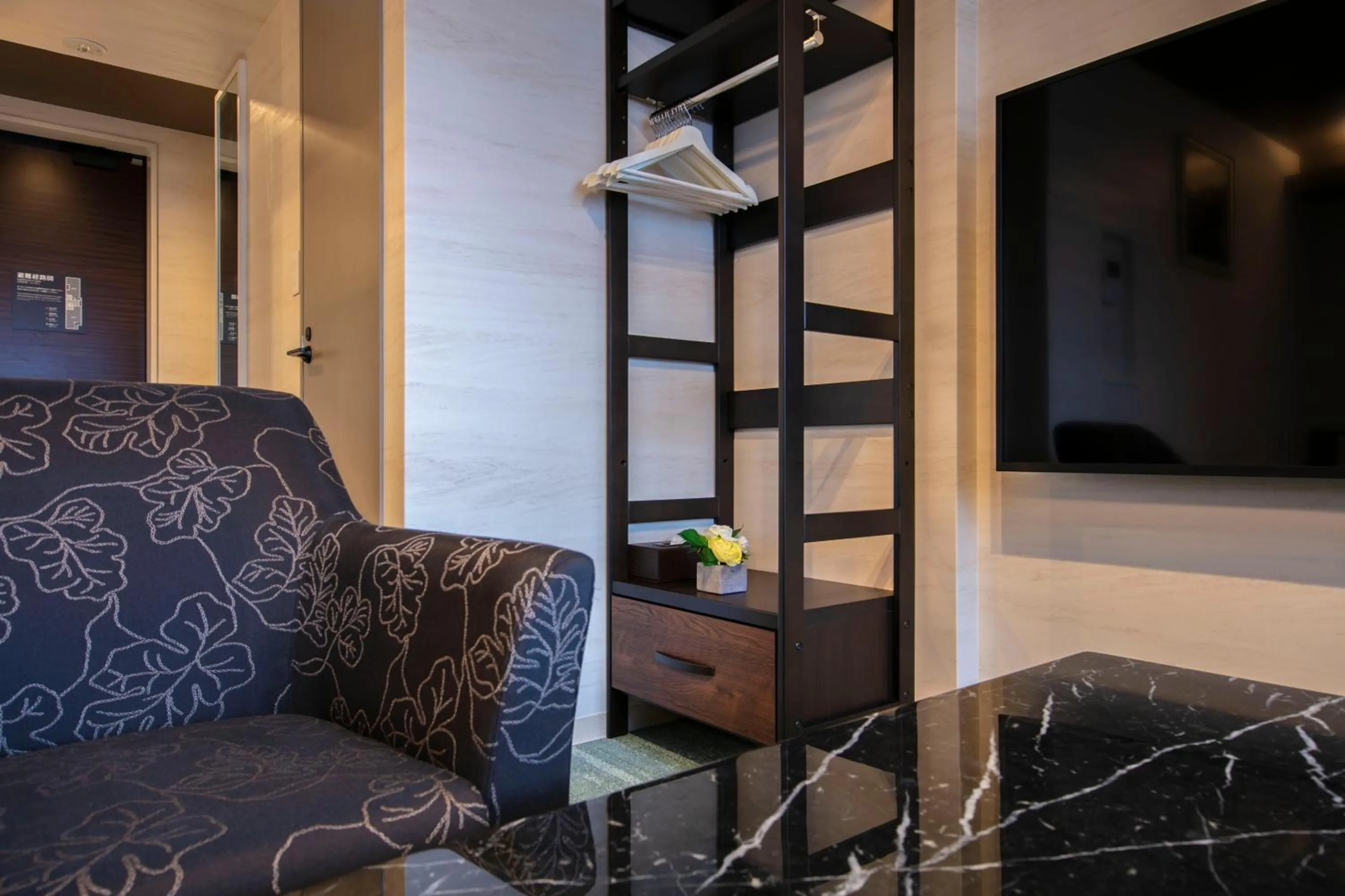 Photo of the whole room in GRAND BASE Takamatsu