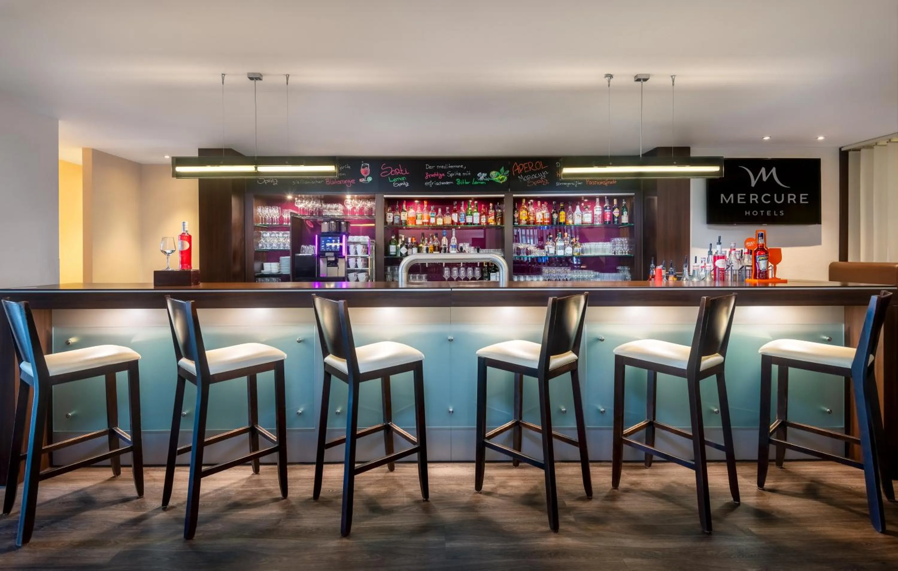 Restaurant/places to eat in Mercure Hotel Bielefeld Johannisberg