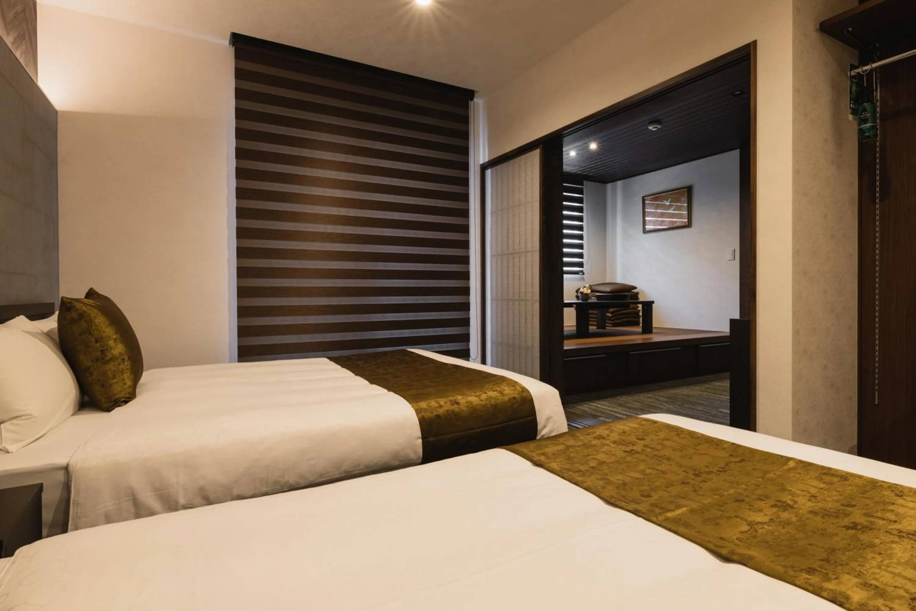 Bed in GRAND BASE Crane