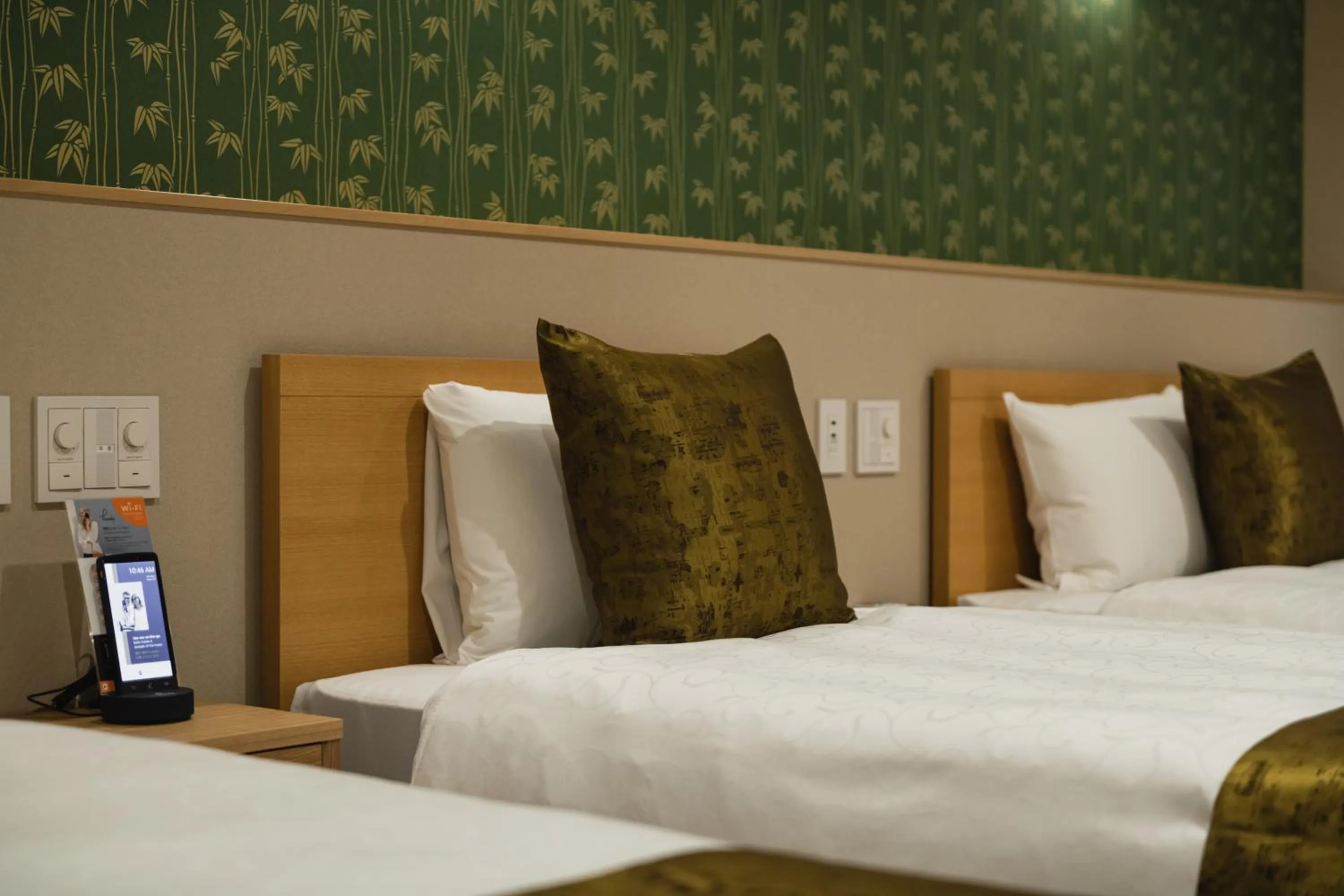 Bed in GRAND BASE Crane