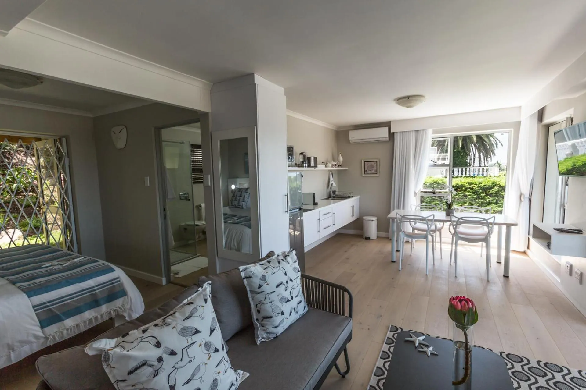 Coffee/tea facilities in IdylWilde