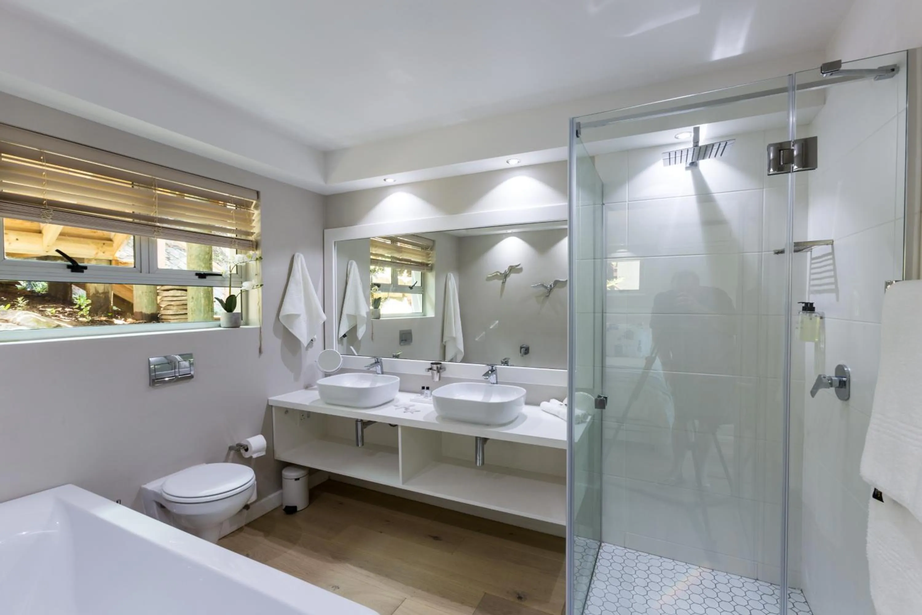 Bathroom in IdylWilde