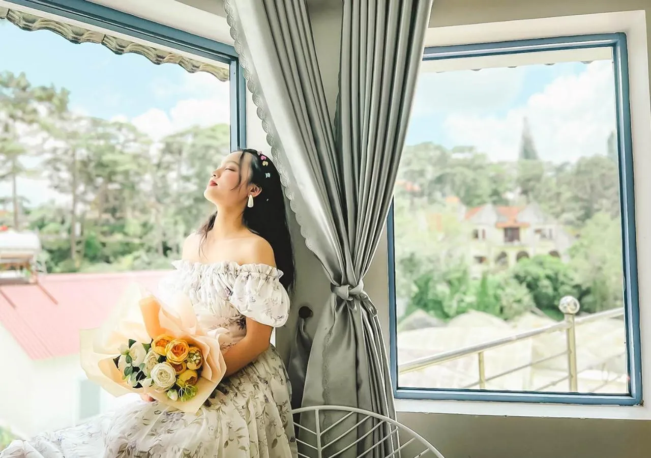 Day in HOMESTAY THÙY DƯƠNG