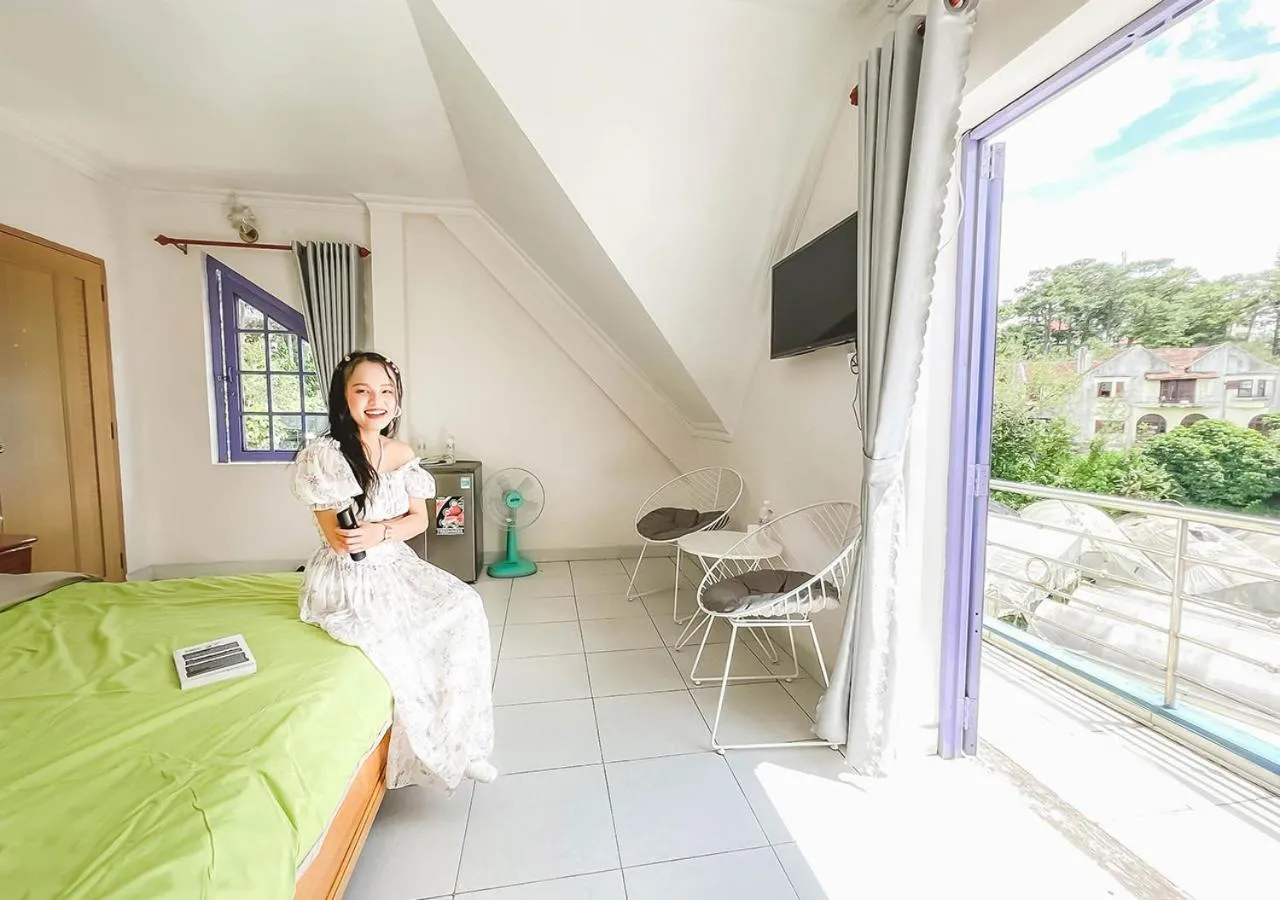 View (from property/room), Bed in HOMESTAY THÙY DƯƠNG