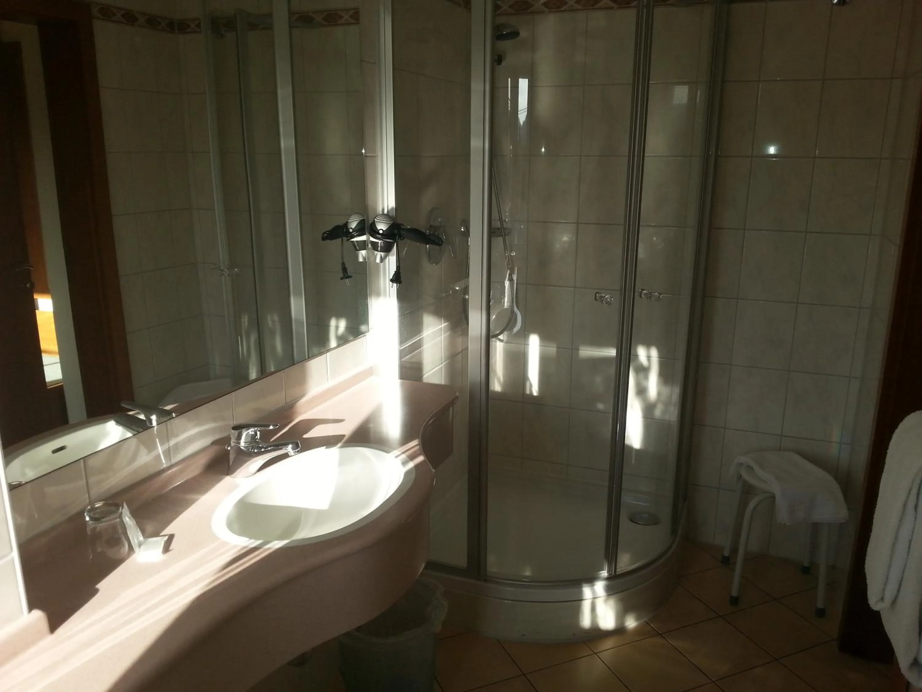 Bathroom in Hotel Restaurant Rückert