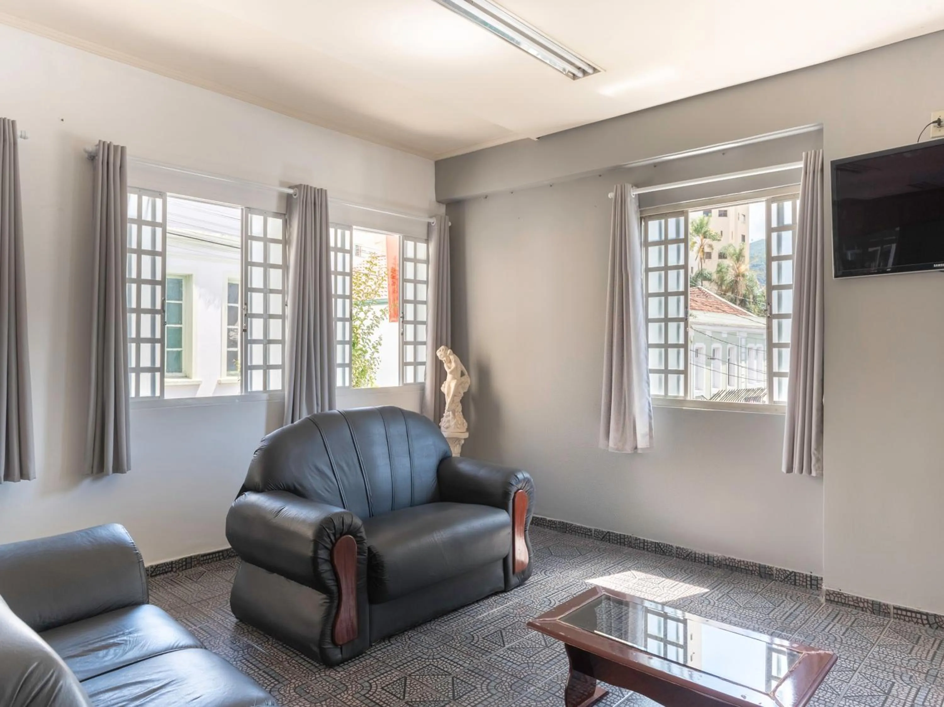 Seating area in Hotel dos Nobres
