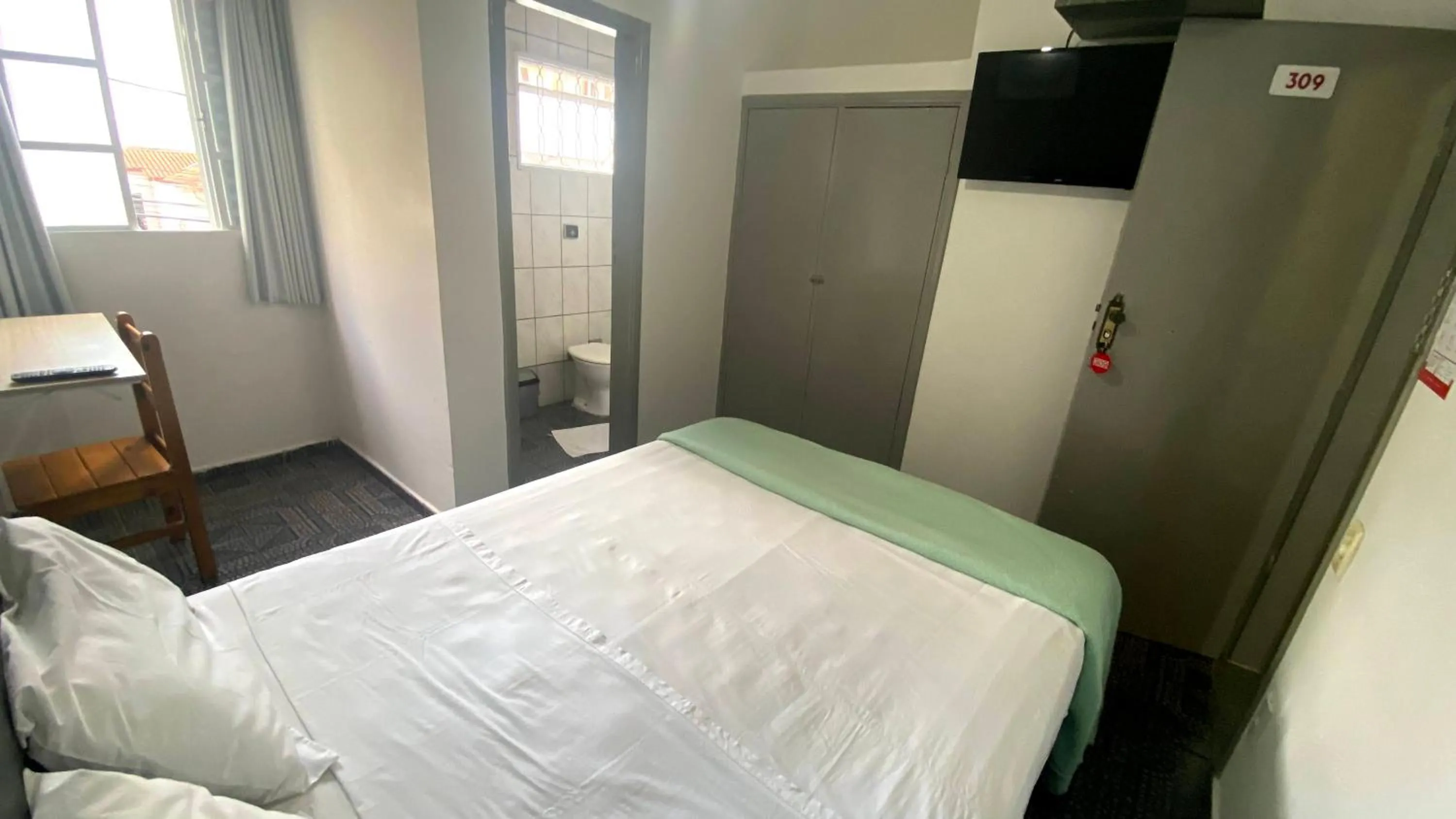 Bed in Hotel dos Nobres