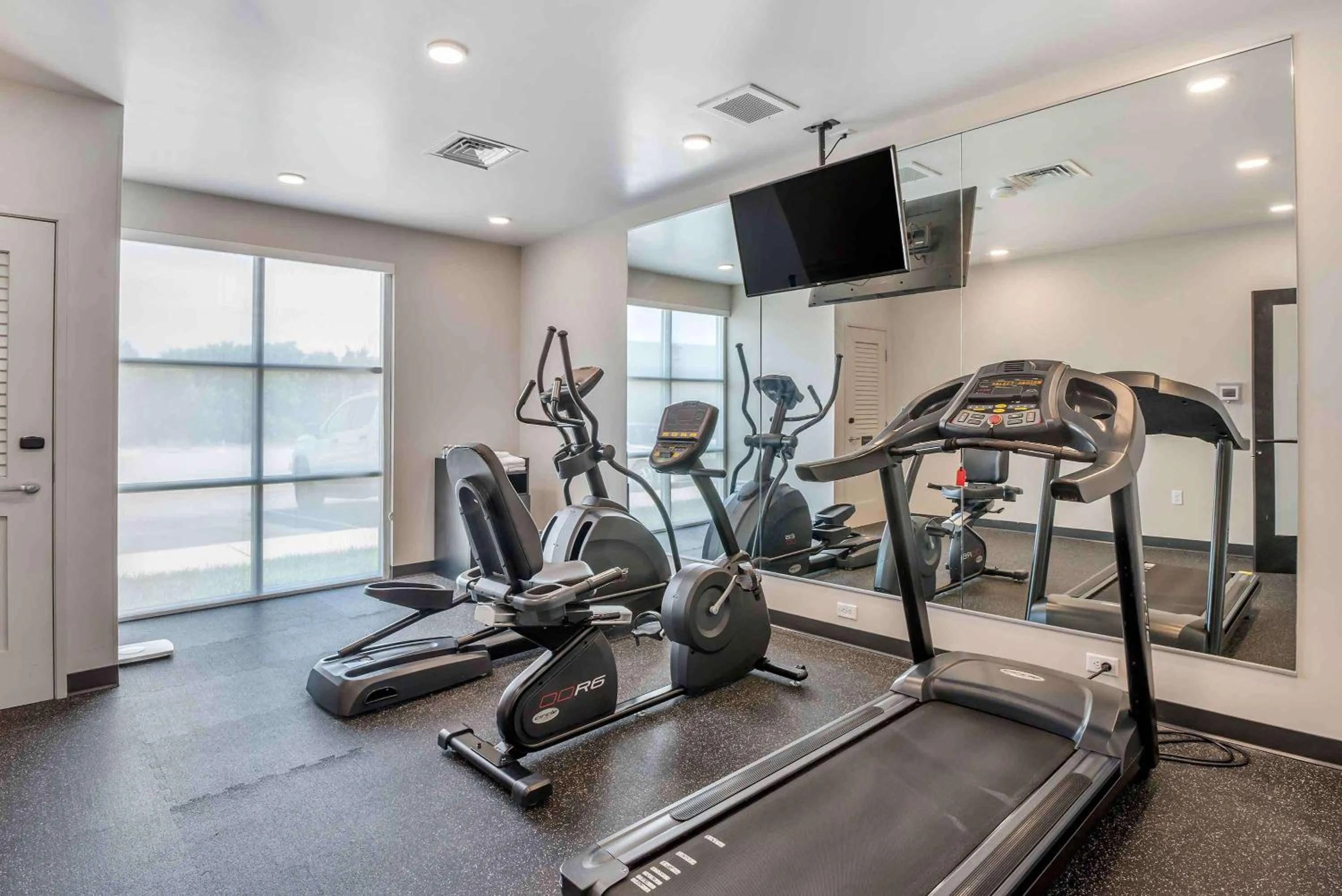 Fitness centre/facilities in Extended Stay America Suites - Colonial Heights - Fort Lee