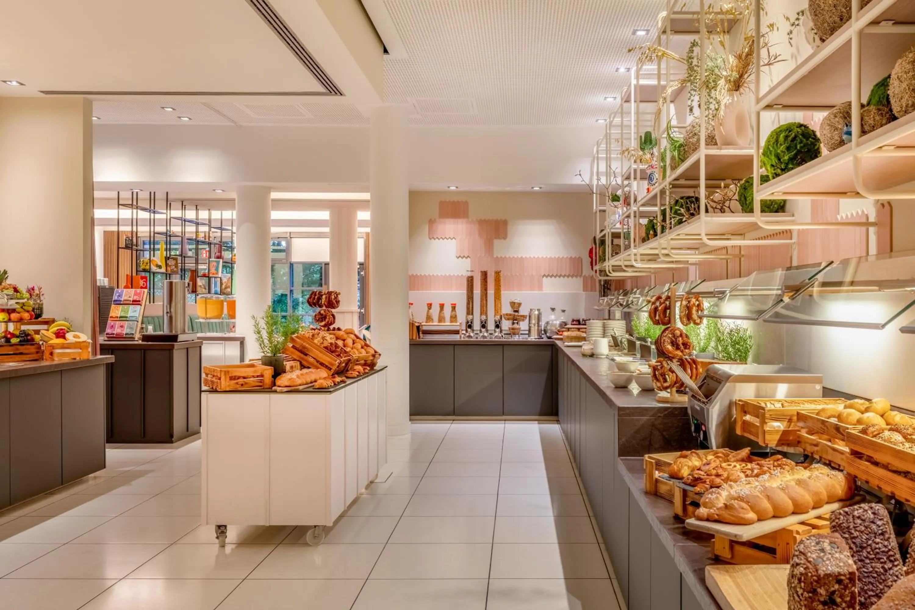 Food and drinks in Novotel München City