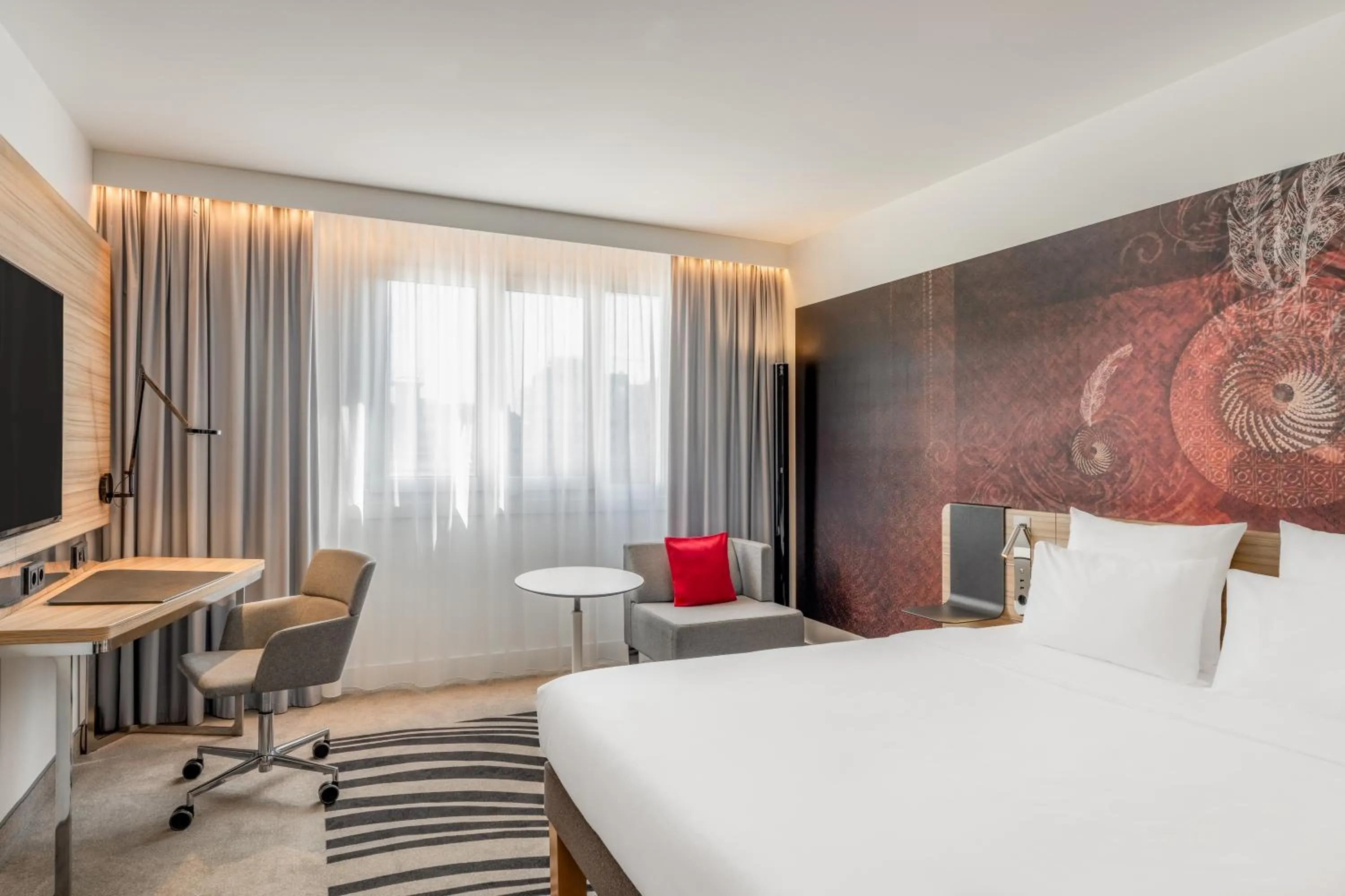 Photo of the whole room, Bed in Novotel München City