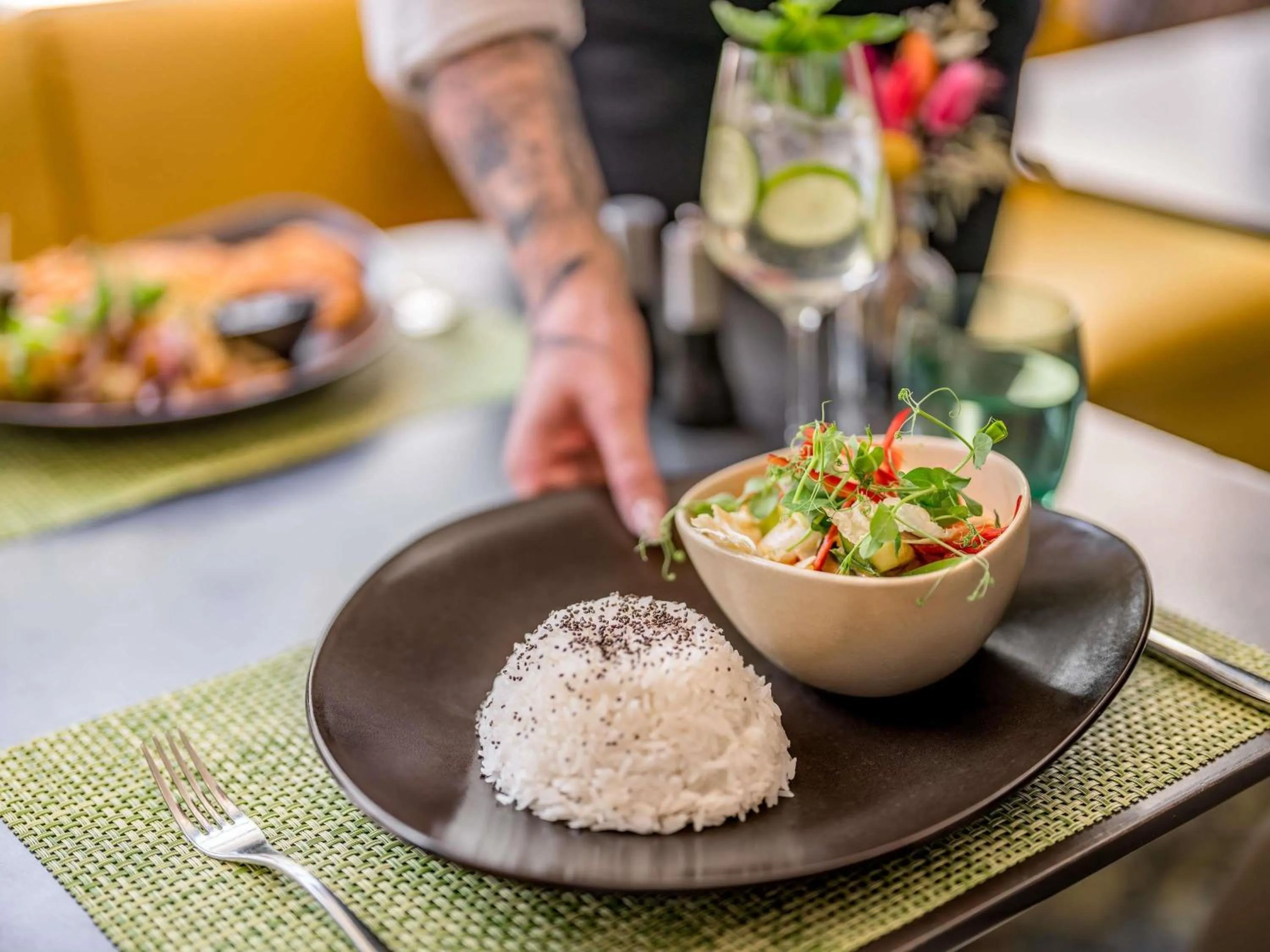 Lounge or bar in Novotel München City