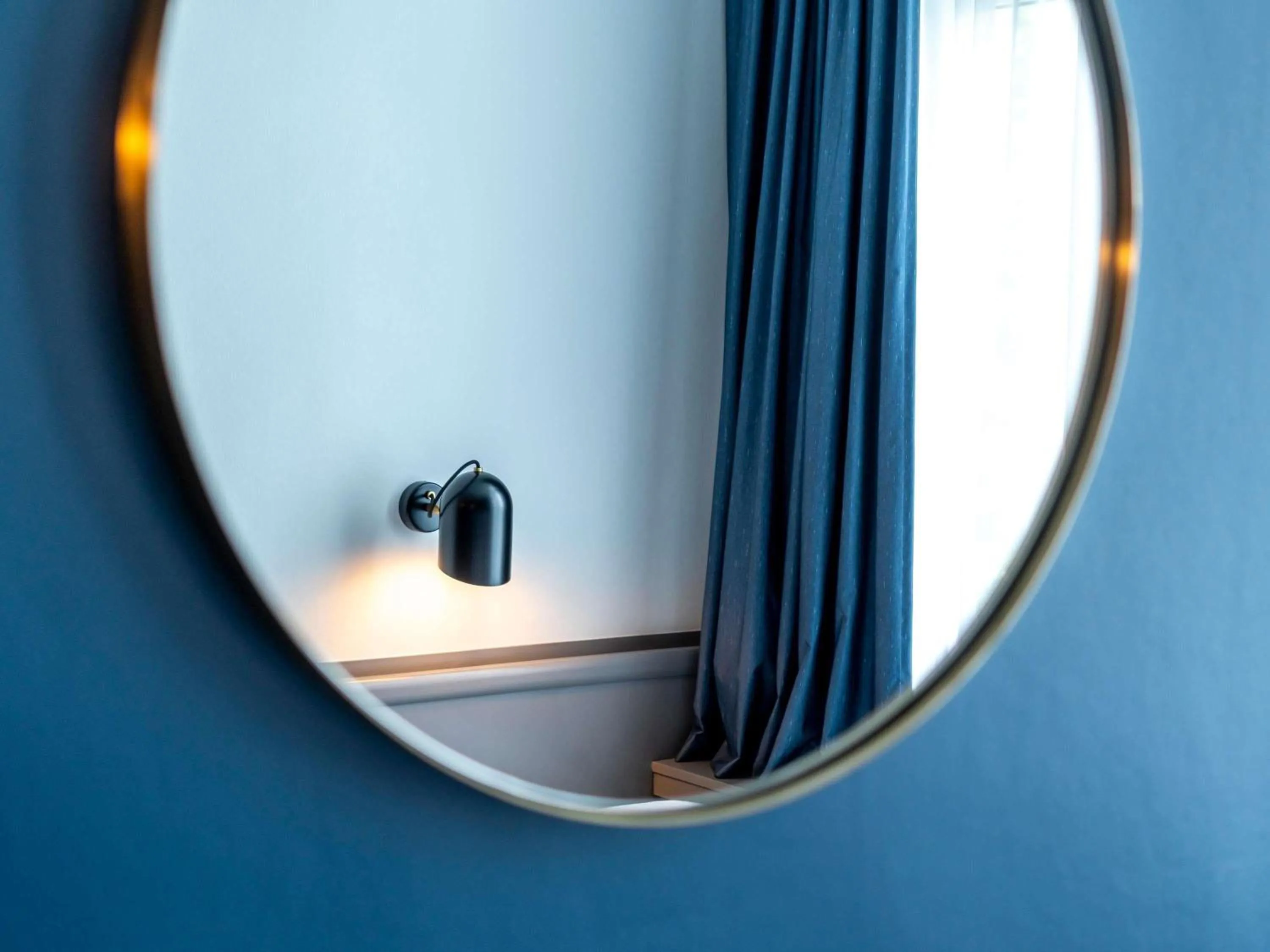 Bedroom in Mercure Hotel Luebeck City Center