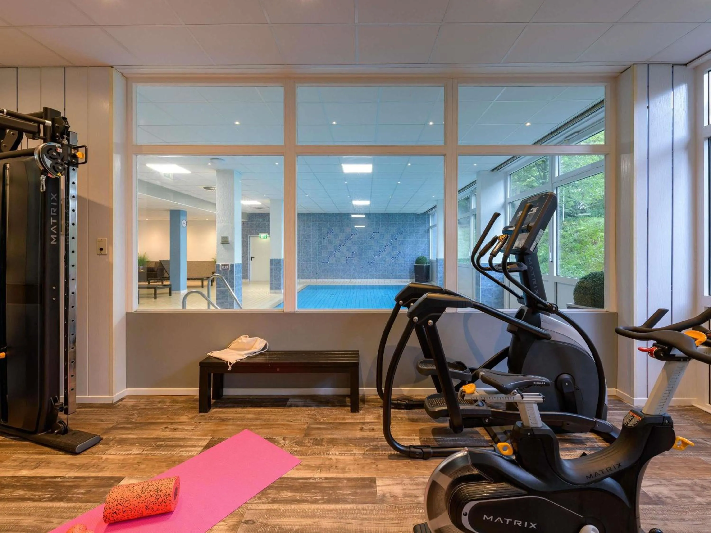 Fitness centre/facilities in Mercure Hotel Köln West