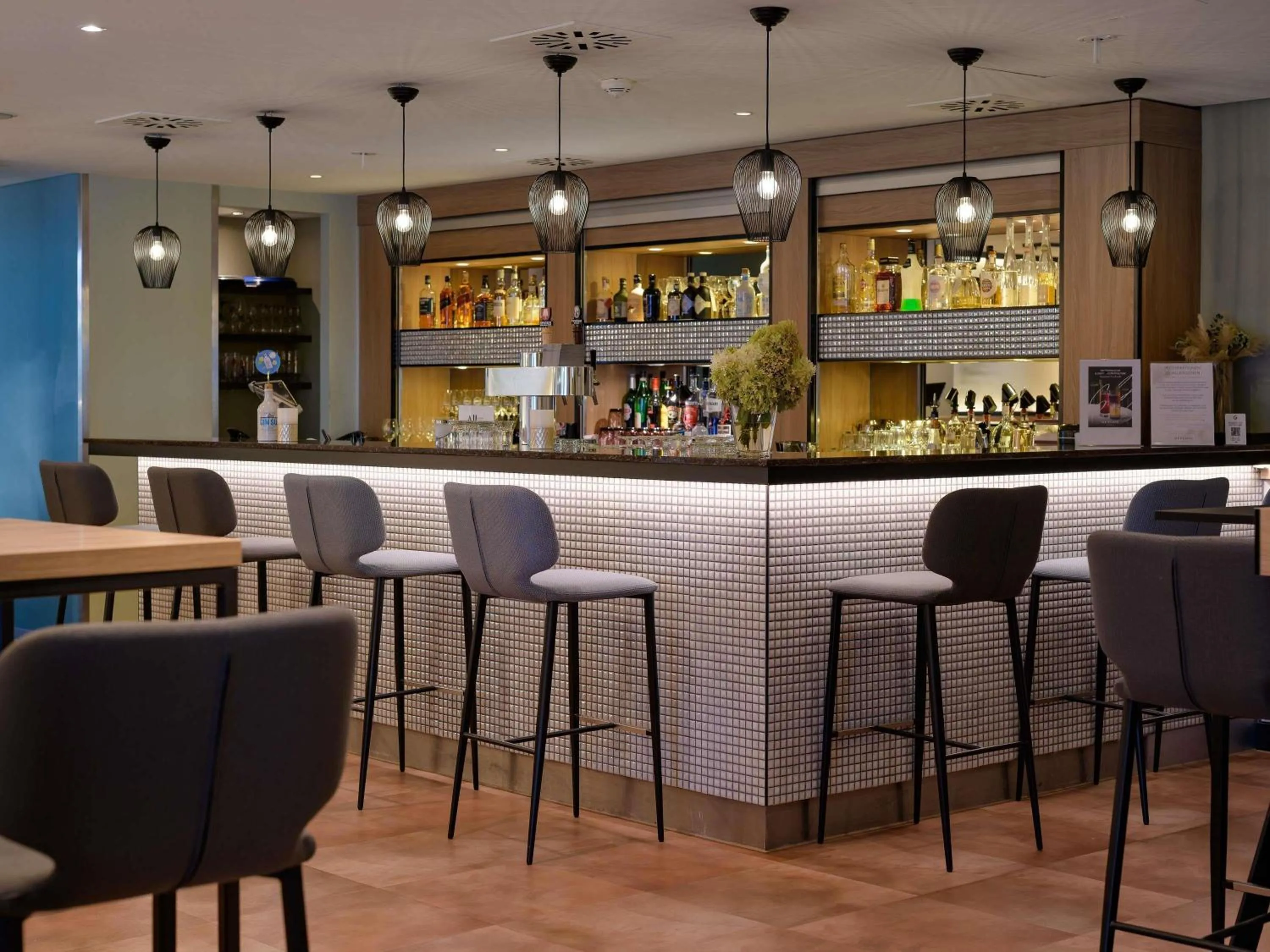 Lounge or bar in Mercure Hotel Köln West