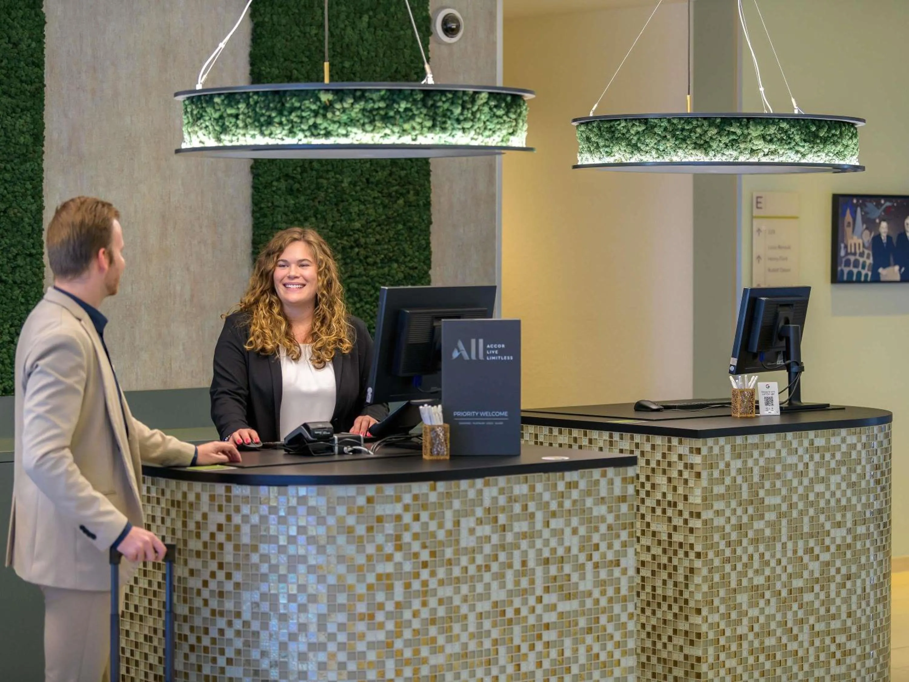 Property building in Mercure Hotel Köln West