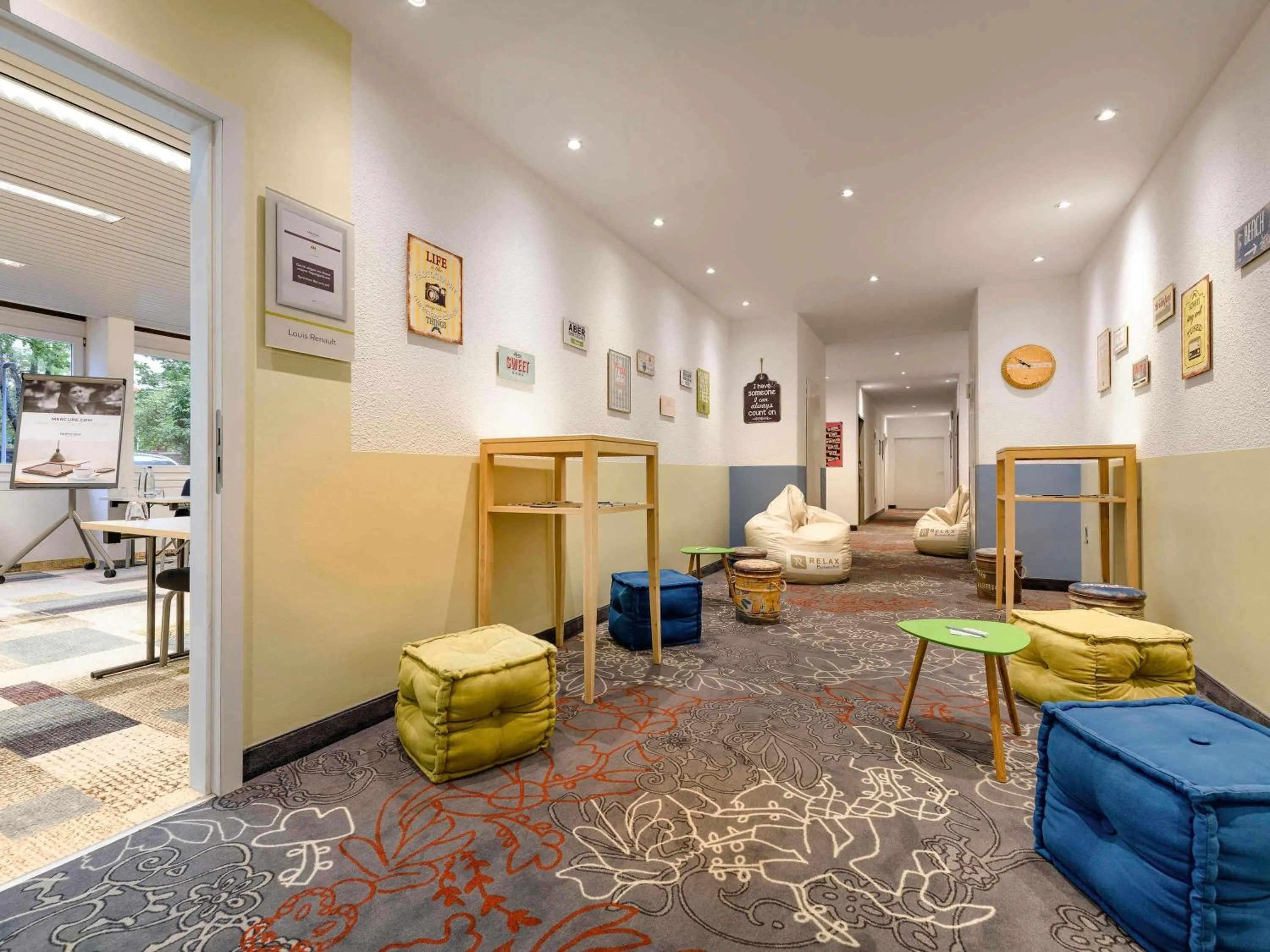 Meeting/conference room in Mercure Hotel Köln West