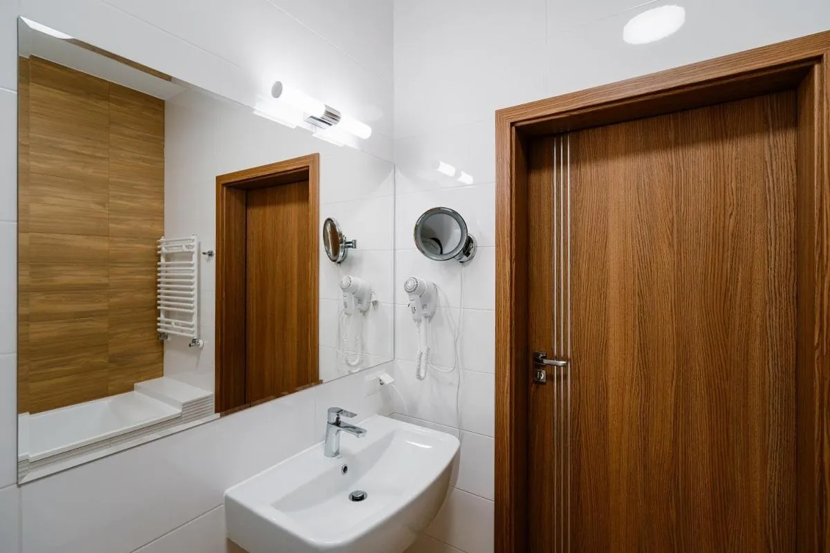 Toilet in Hotel Polonia