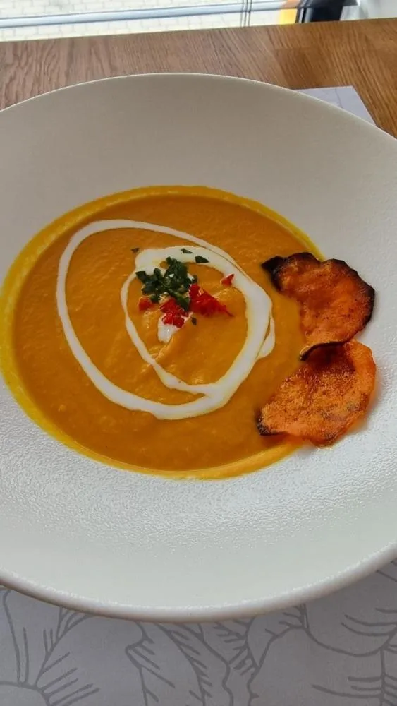 Restaurant/places to eat in Hotel Polonia