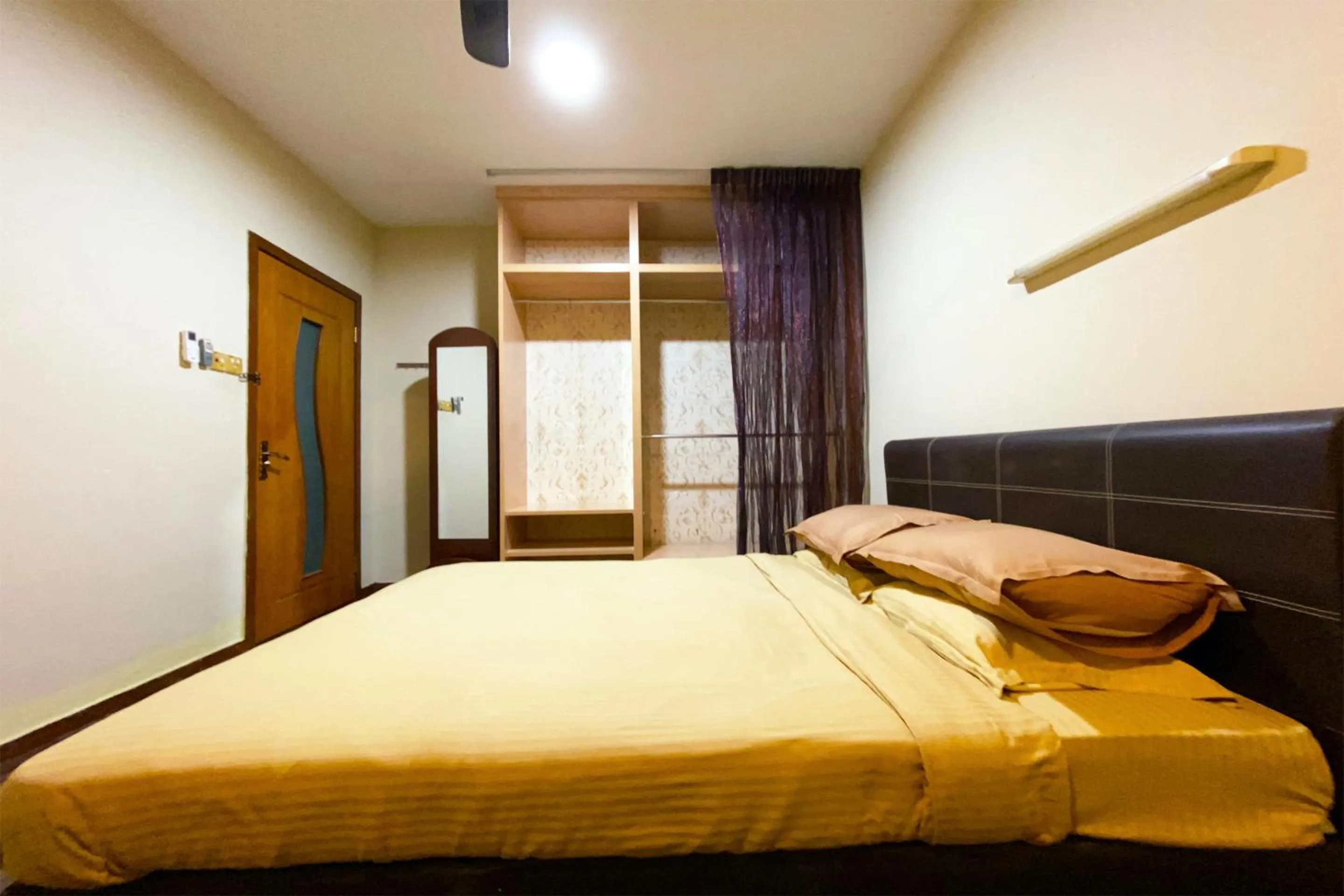 Bedroom, Bed in Hotel O Rebecca's Homes