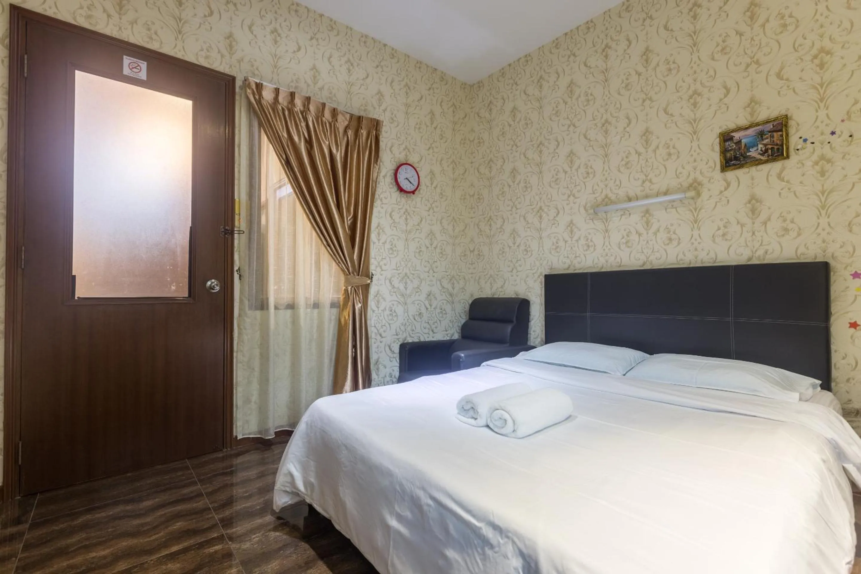 Bedroom, Bed in Hotel O Rebecca's Homes