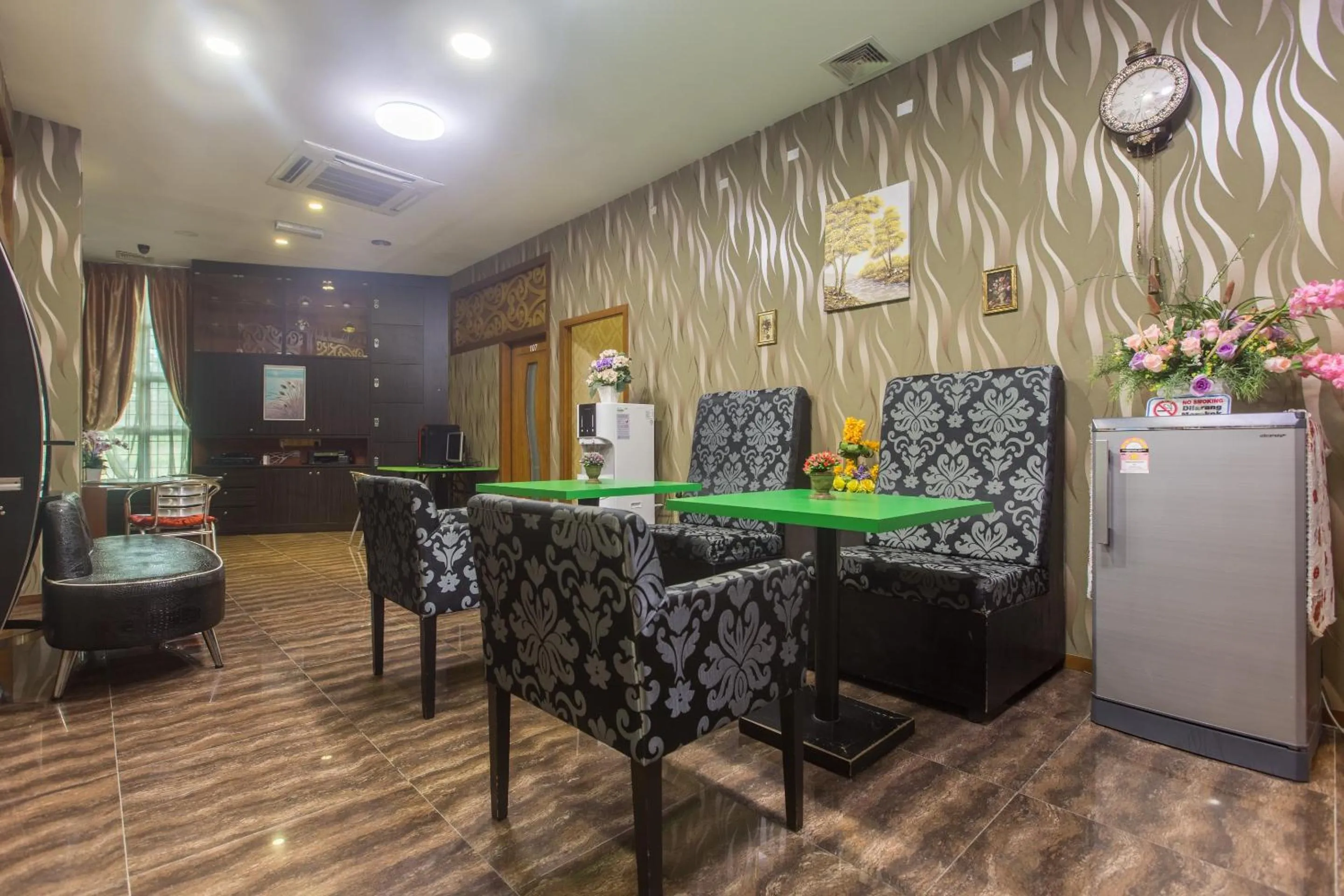 Lobby or reception in Hotel O Rebecca's Homes