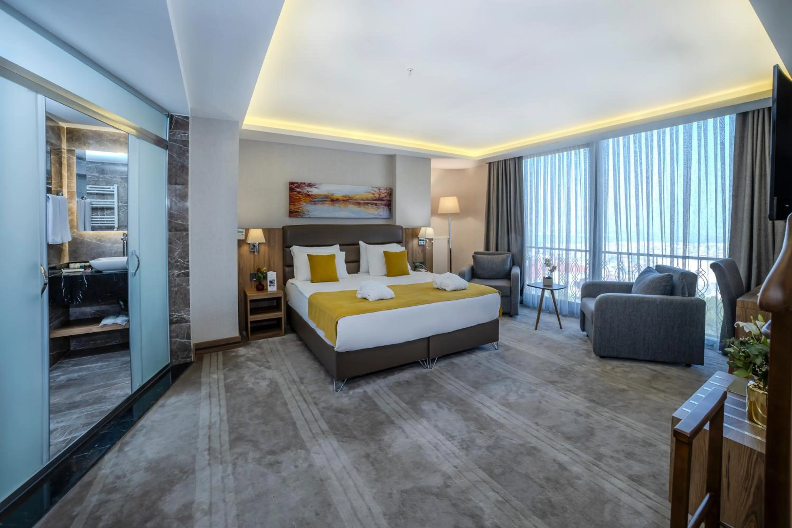 Seating area, Bed in Royal Termal Hotel