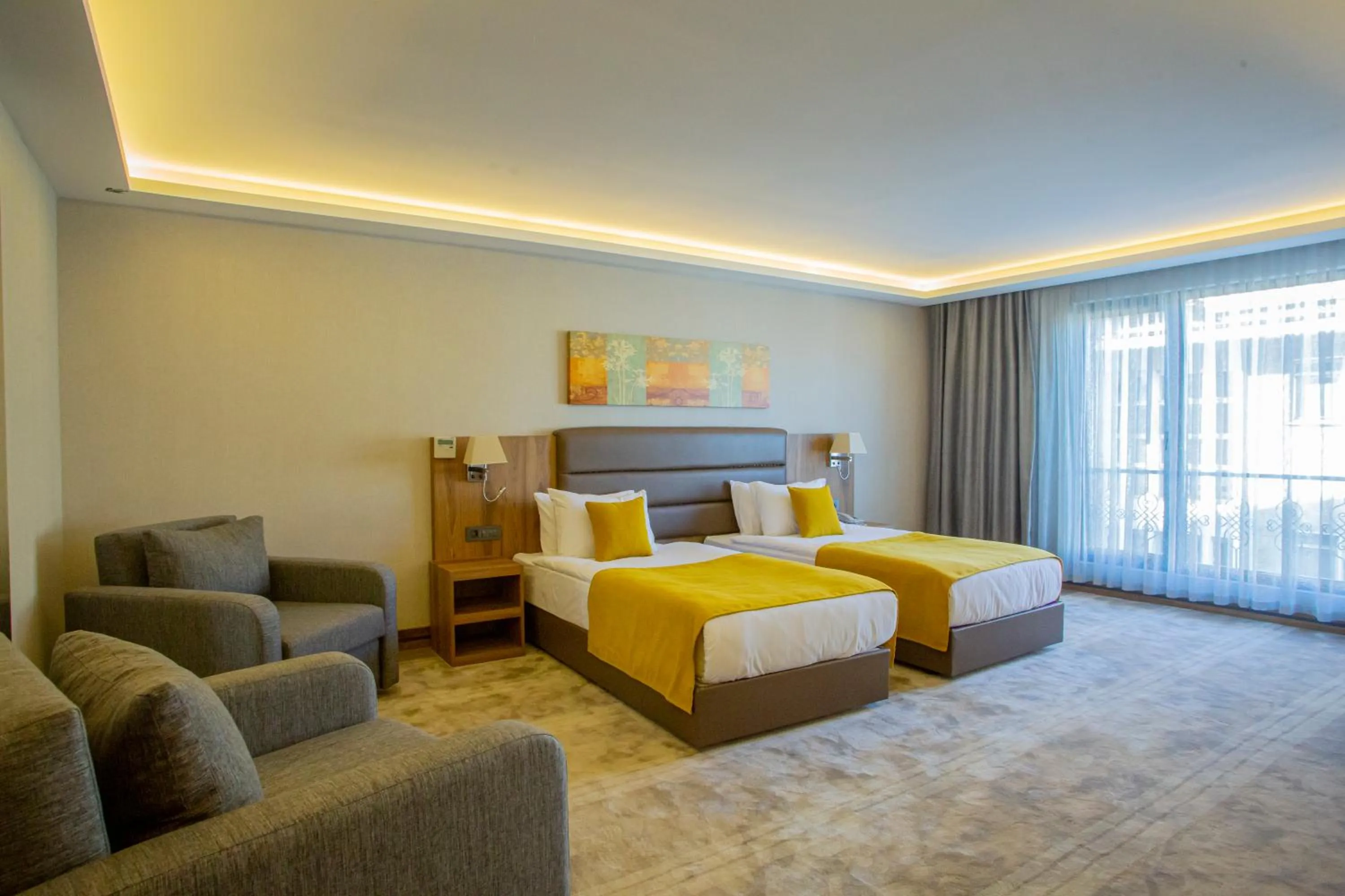 Photo of the whole room, Bed in Royal Termal Hotel