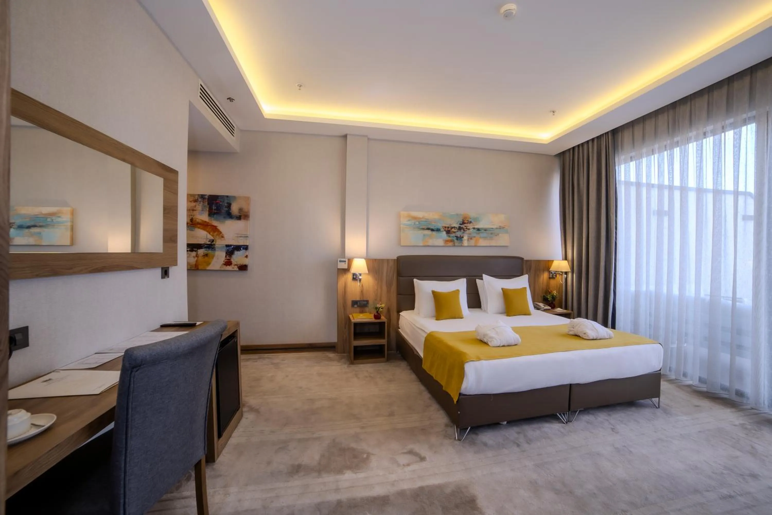 room service, Bed in Royal Termal Hotel