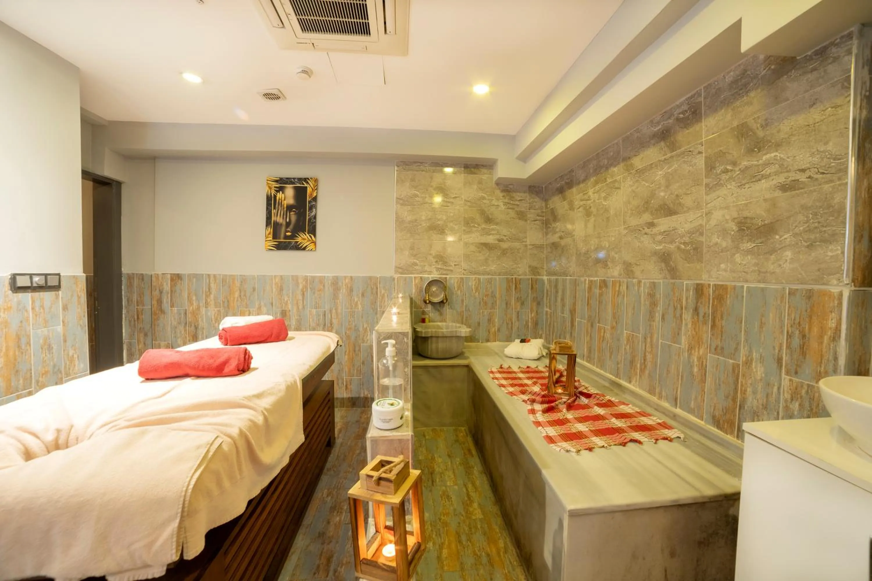 Public Bath, Bed in Royal Termal Hotel