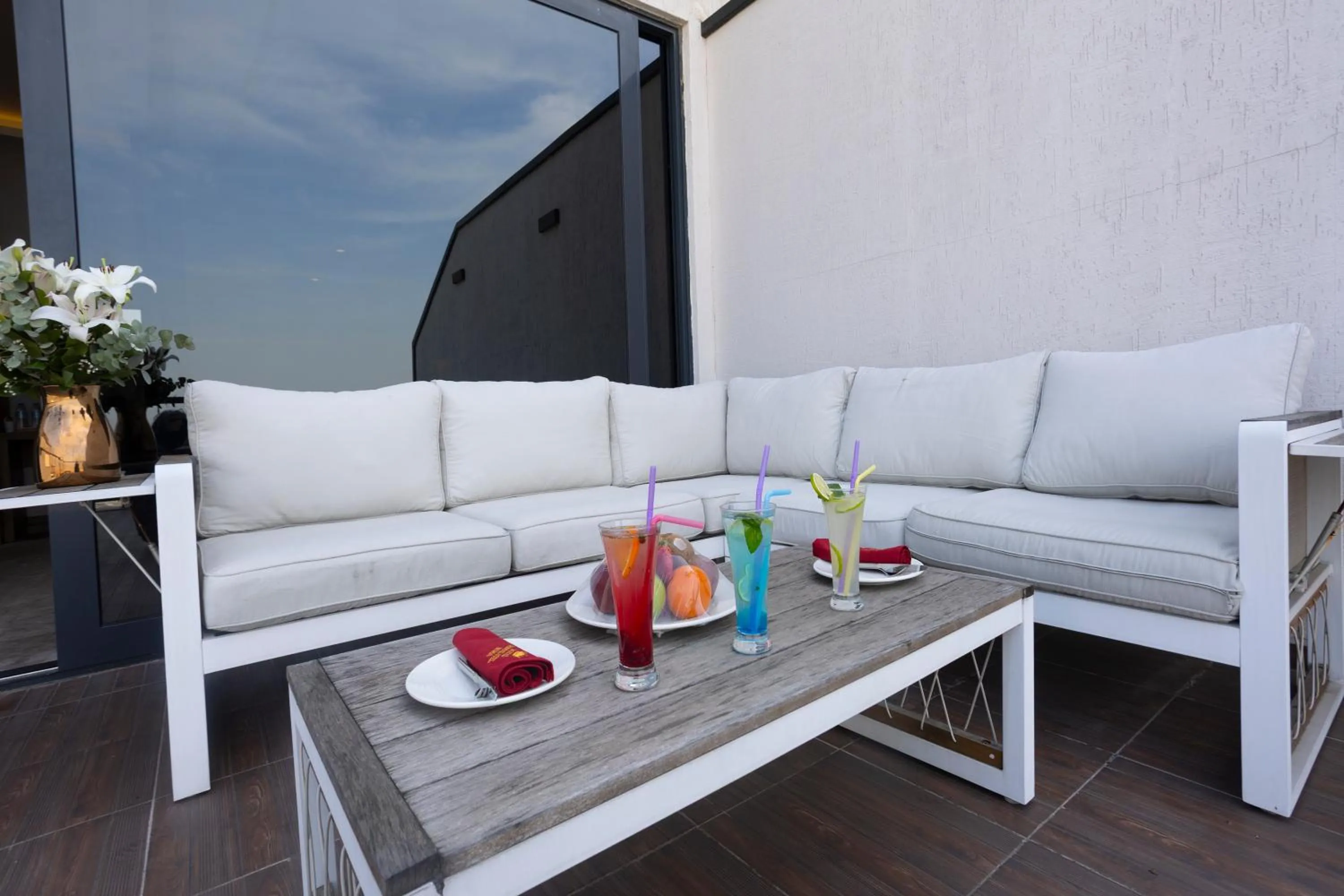 Seating area in Royal Termal Hotel