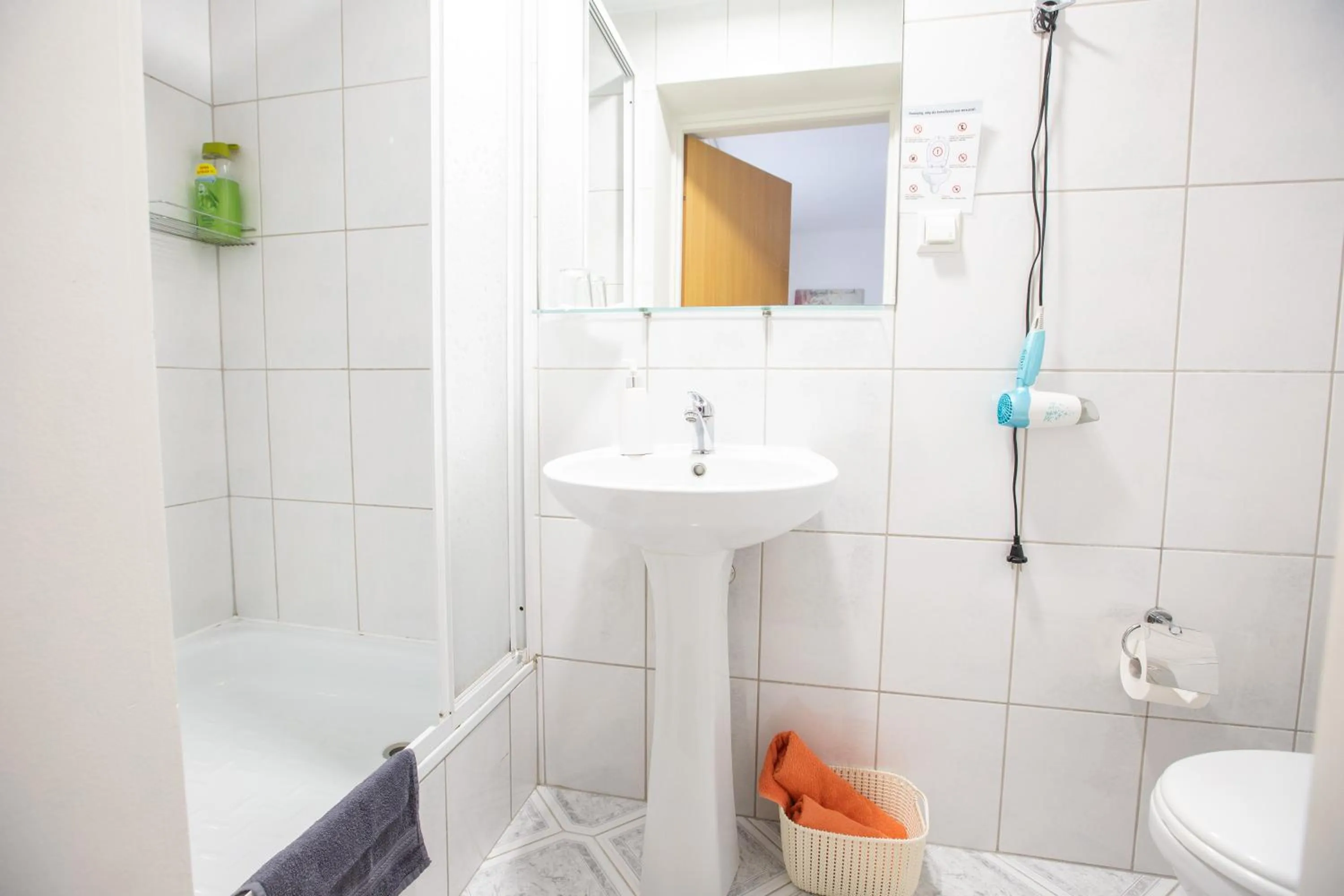 Bathroom in Pensjonacik Grażyna