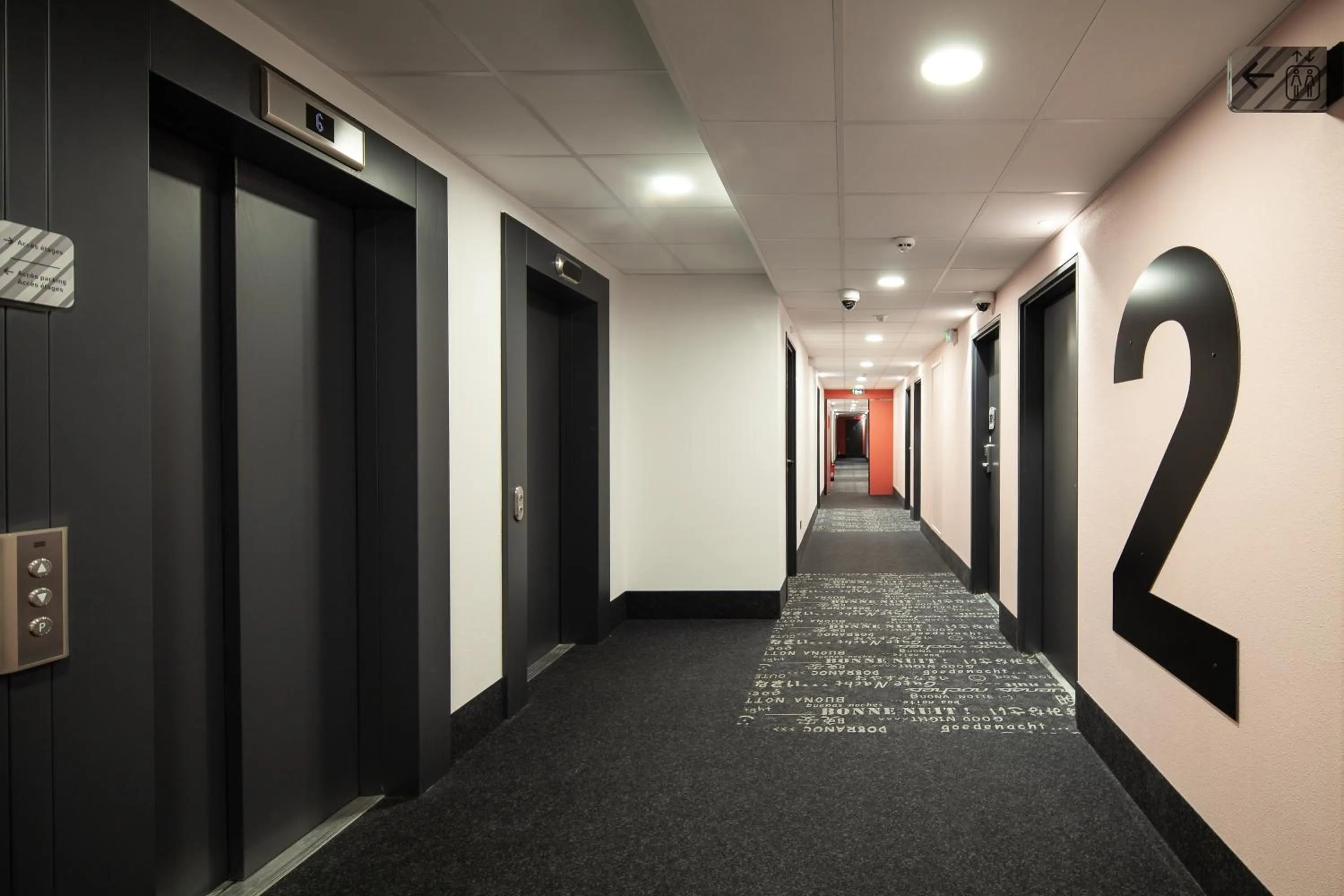 Area and facilities in B&B HOTEL Paris Meudon Vélizy