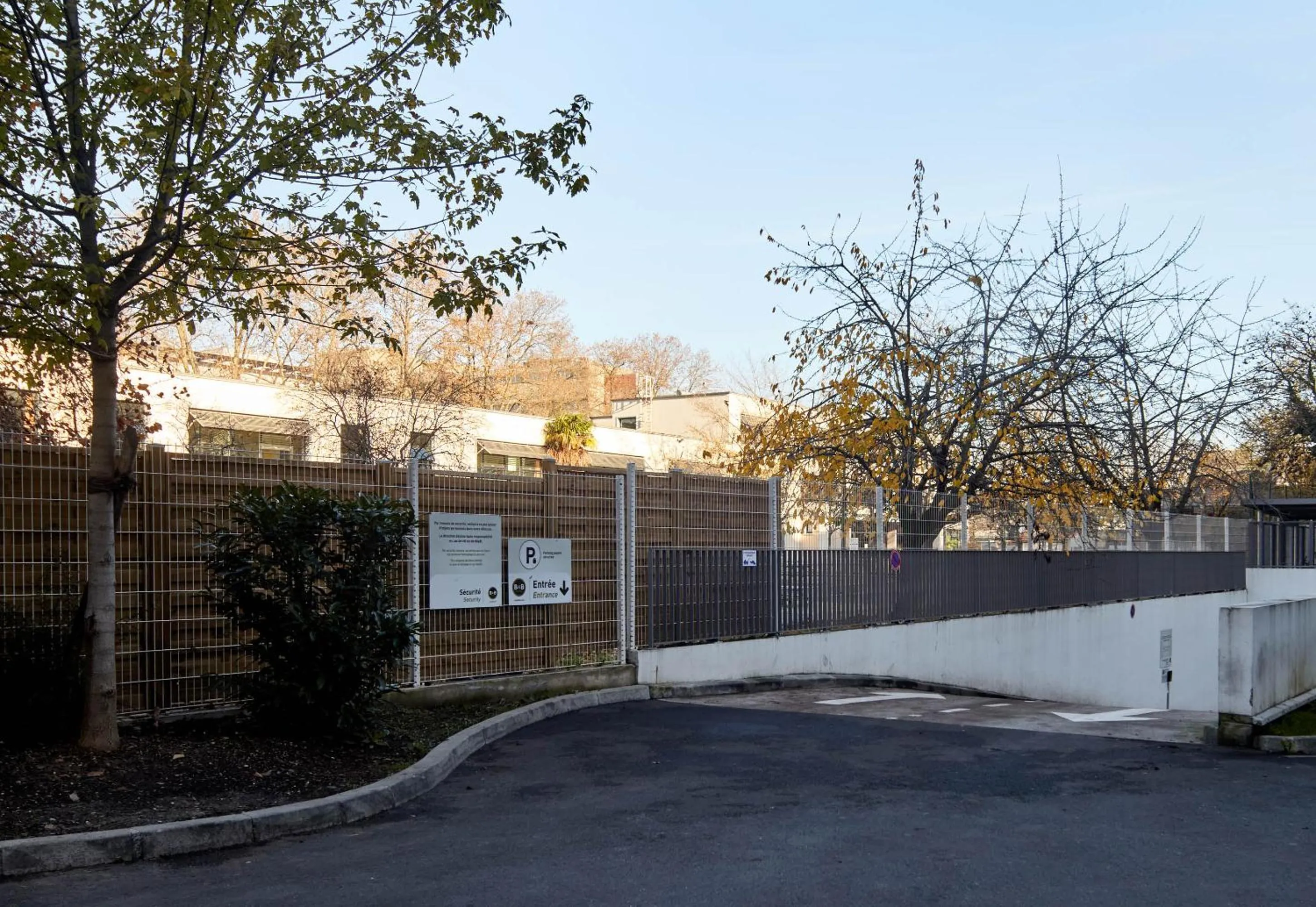 Parking in B&B HOTEL Saint-Denis Porte de Paris