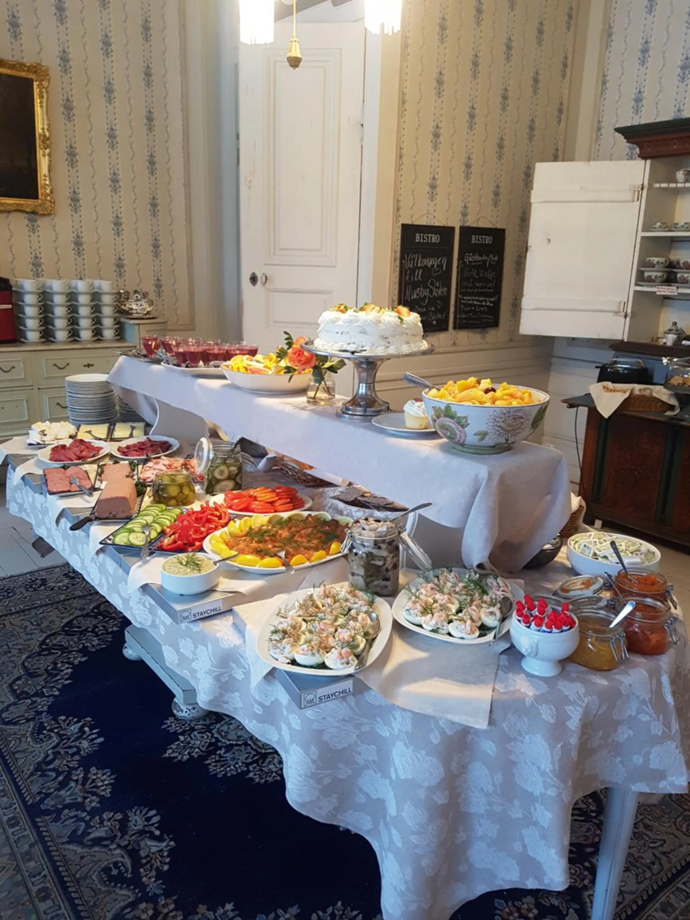 Breakfast in Husby Säteri