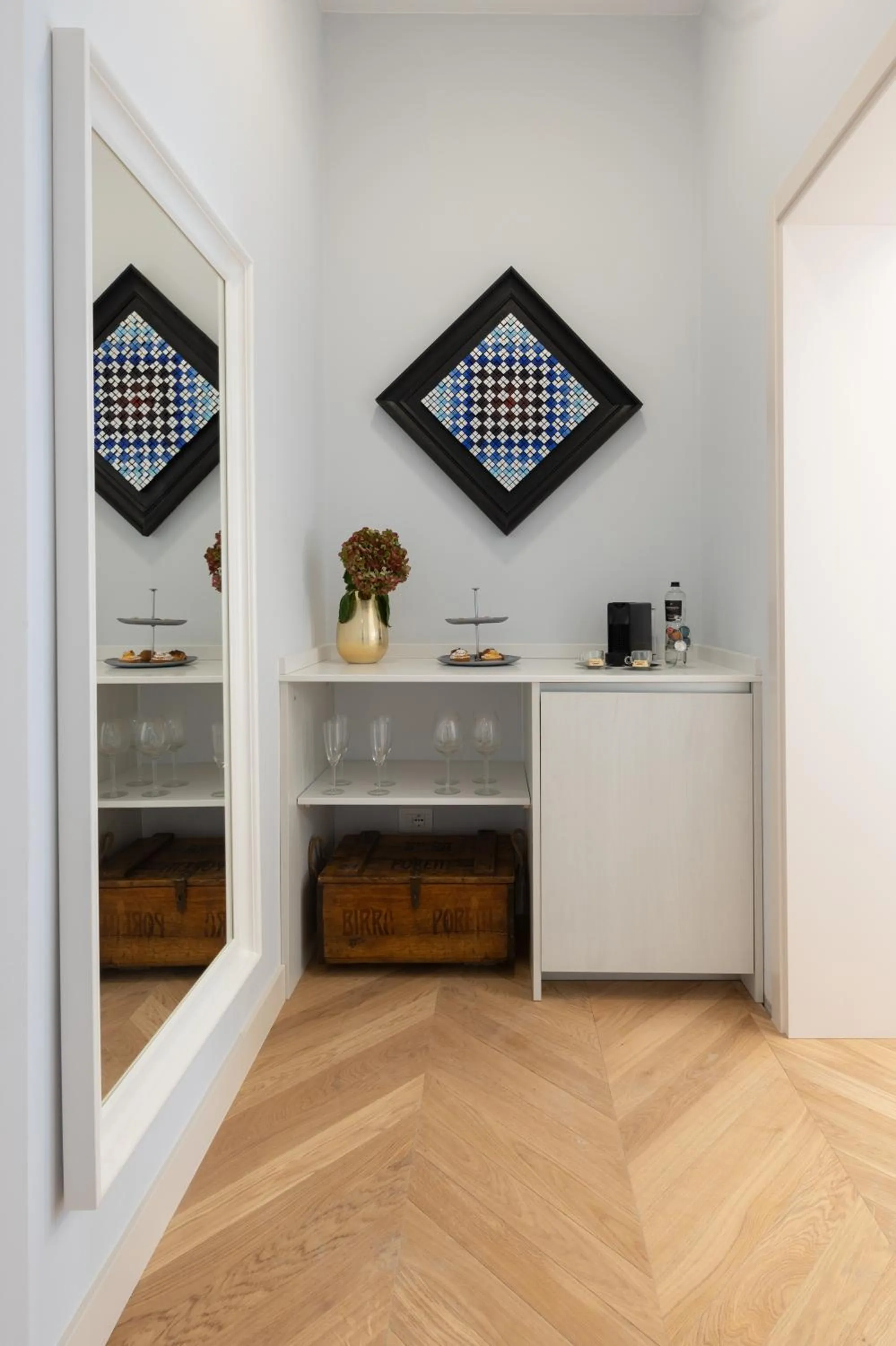 Coffee/tea facilities in Kairos by Florence Art Apartments