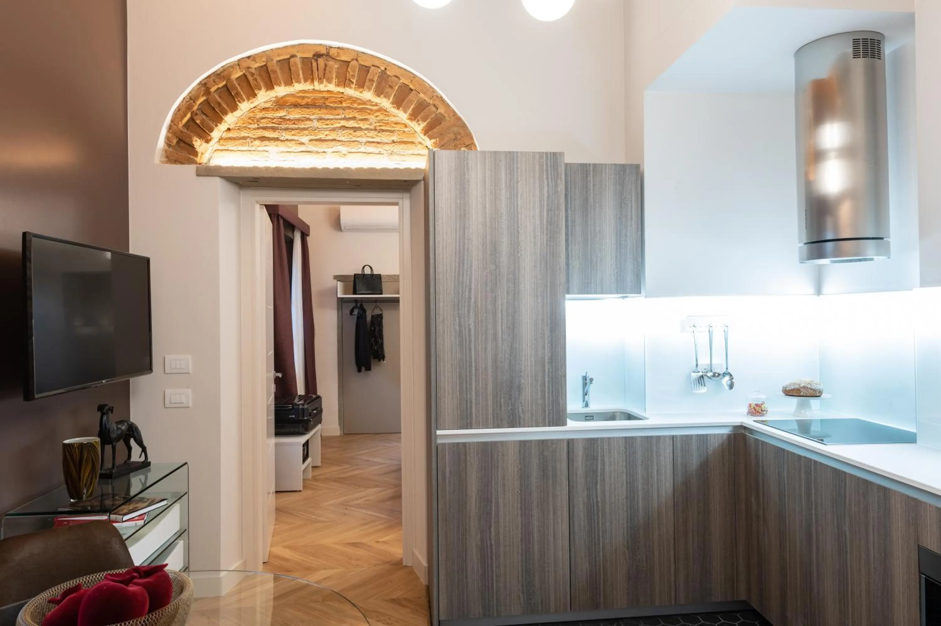 Kitchen or kitchenette in Kairos by Florence Art Apartments