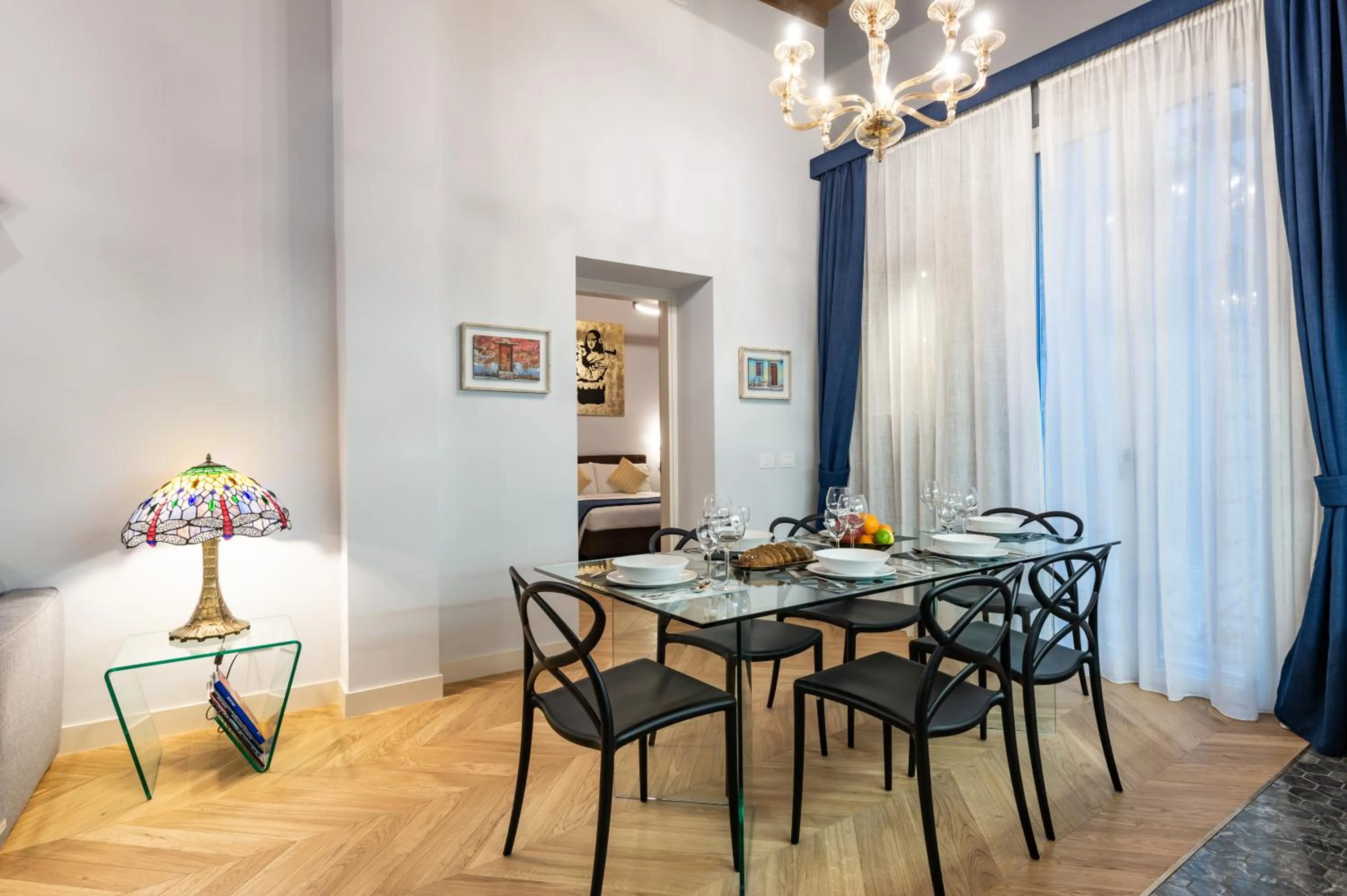 Dining area in Kairos by Florence Art Apartments