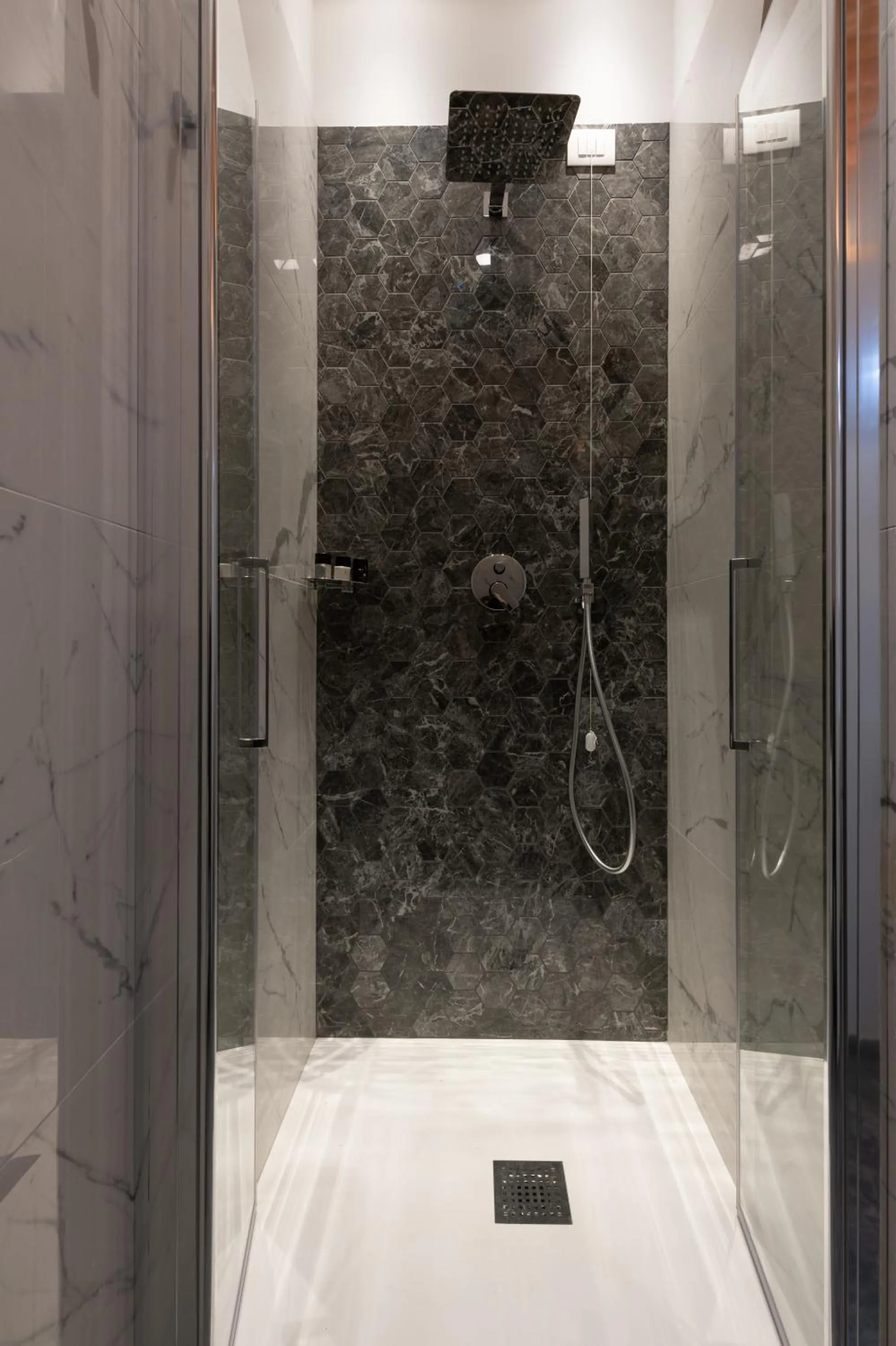 Shower in Kairos by Florence Art Apartments