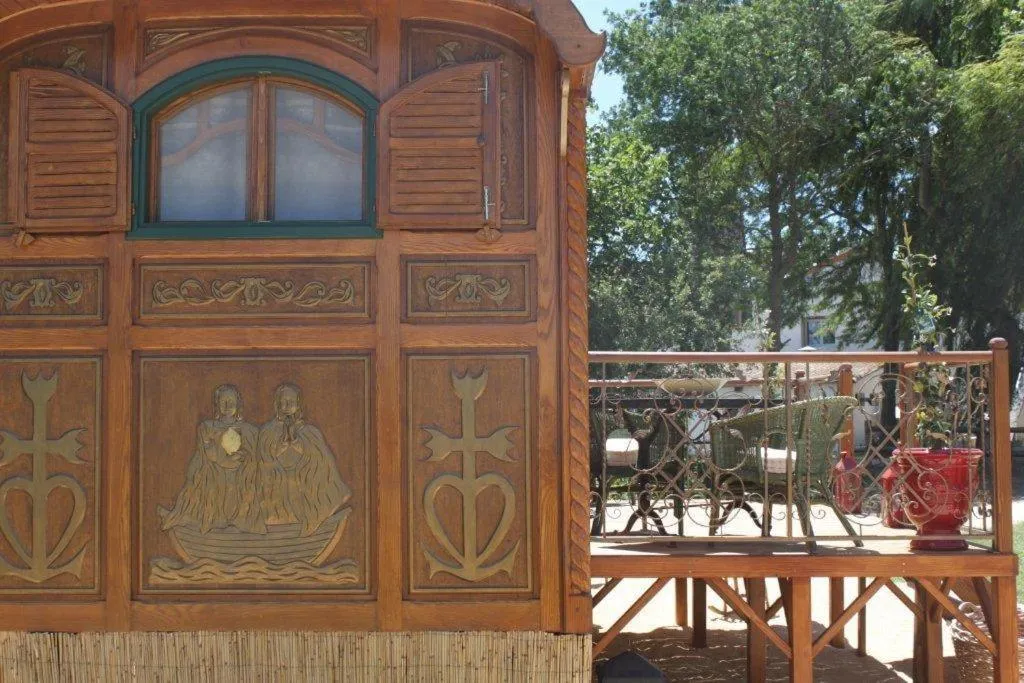 La roulotte "Les Saintes"