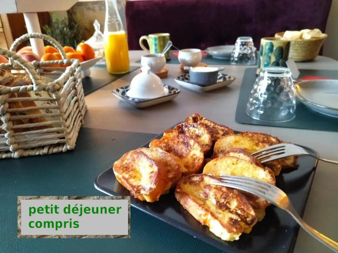 Food and drinks in chambres d'hôtes Le Carillon