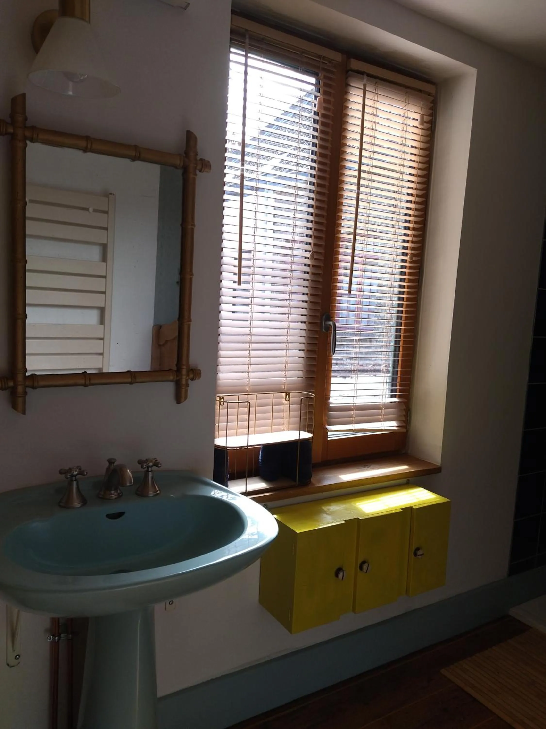 Bathroom in chambres d'hôtes Le Carillon