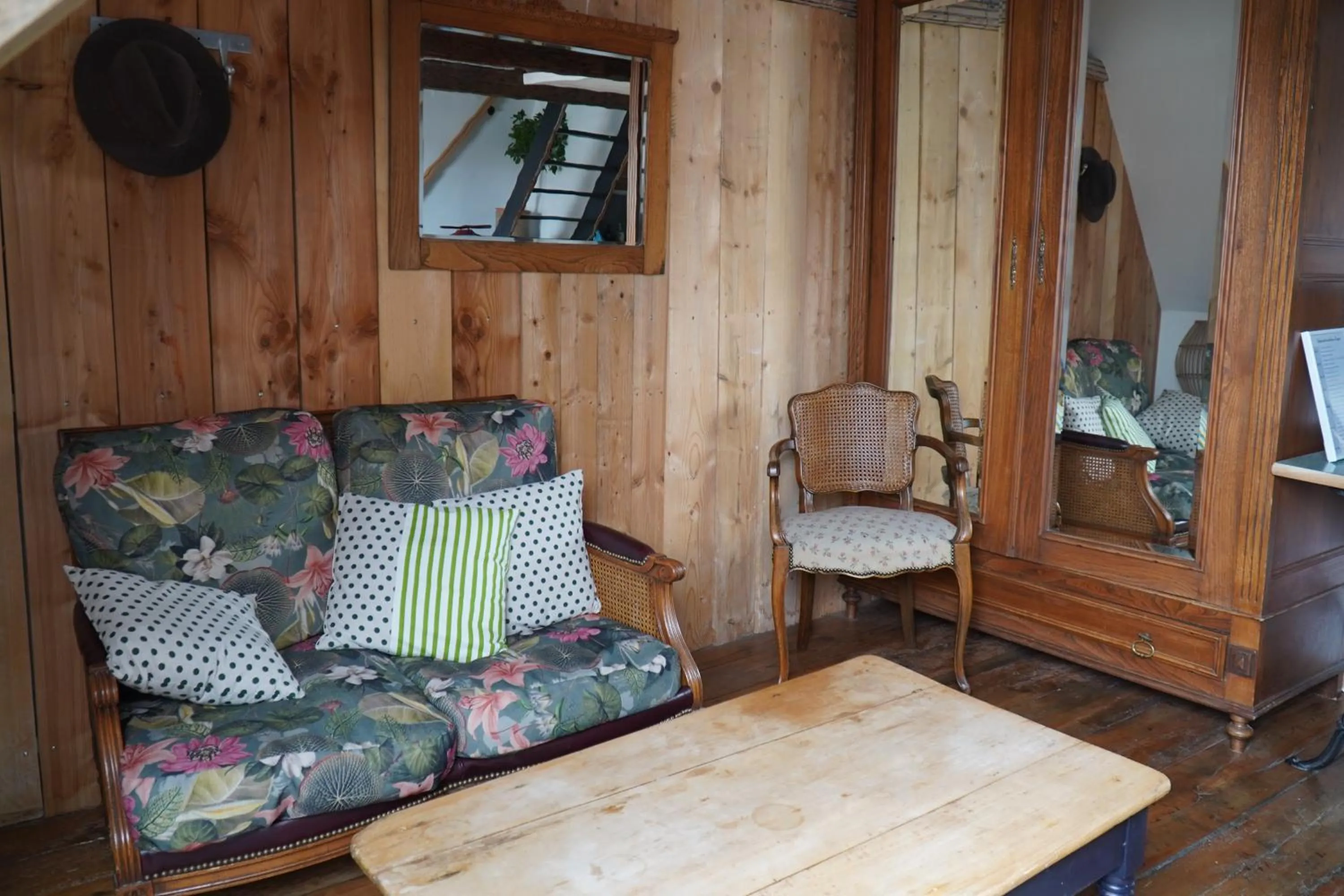 Living room in chambres d'hôtes Le Carillon