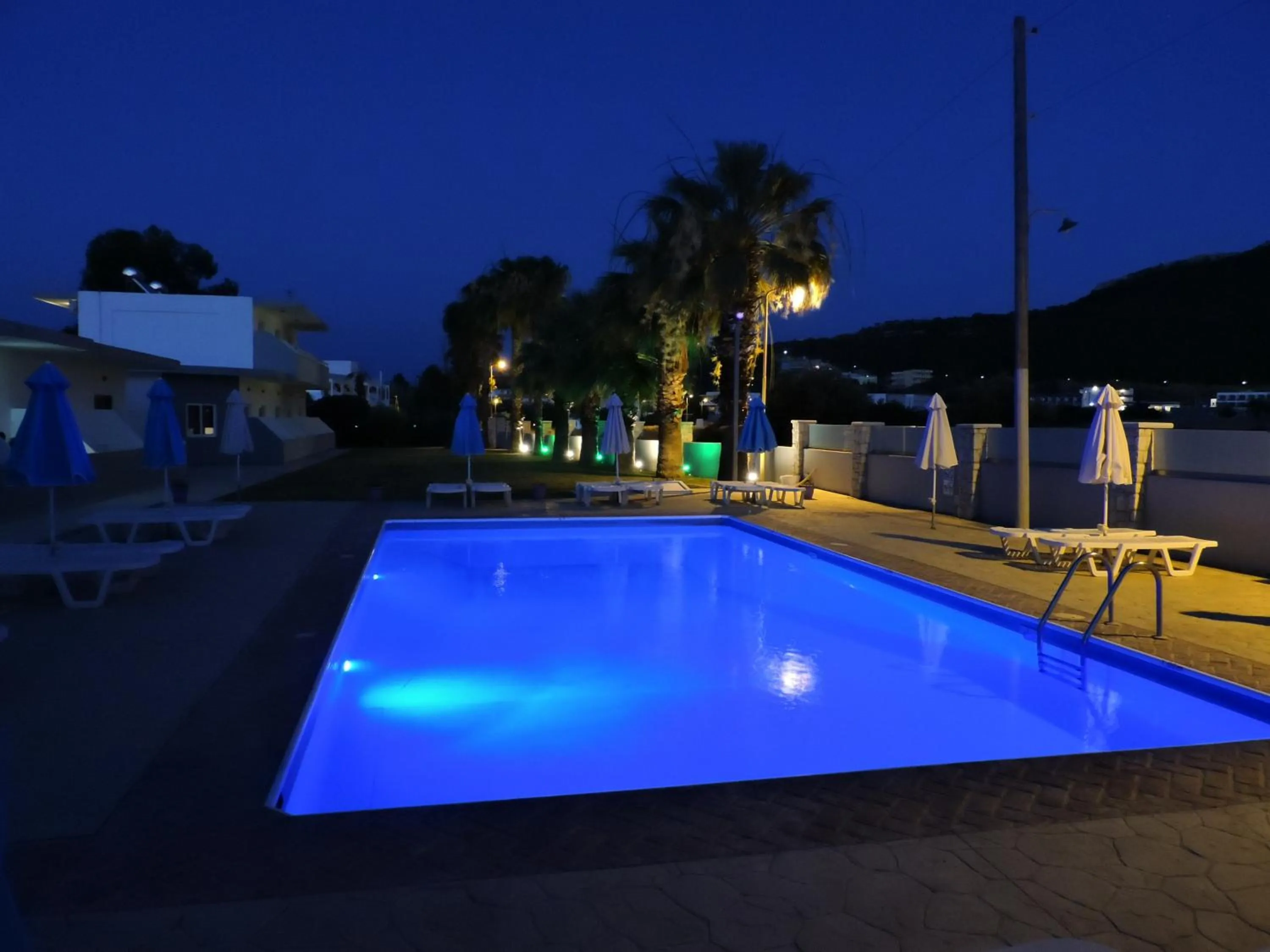 Swimming pool in Vergina Sun