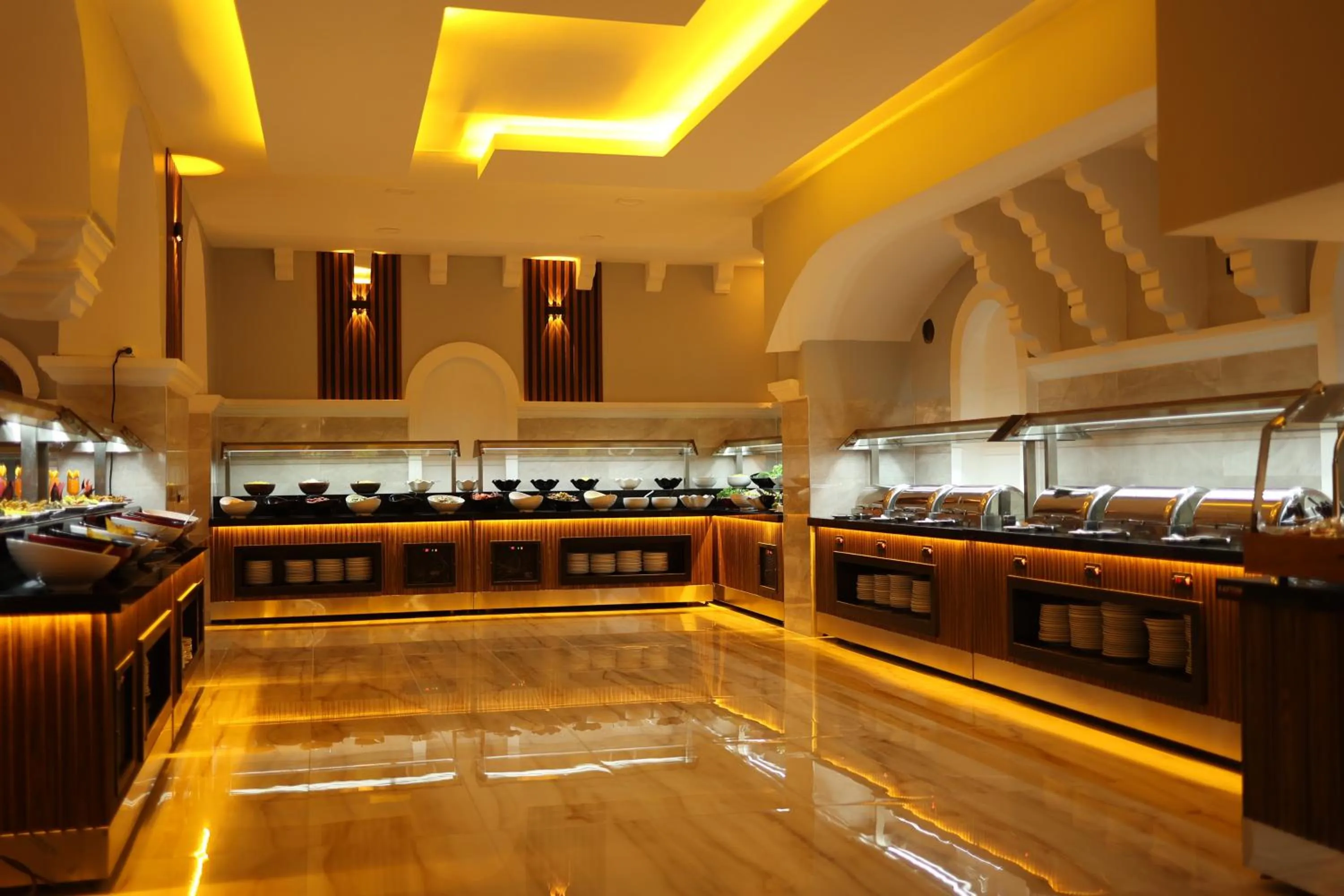 Restaurant/places to eat in Emin Koçak Termal & Spa - Convention Center