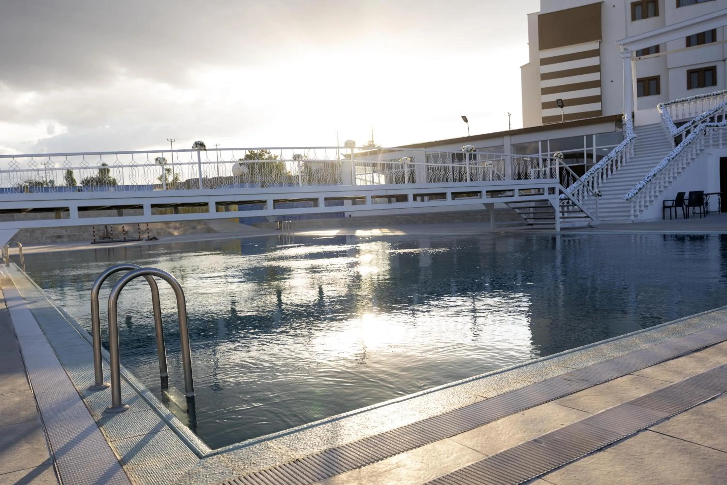 Swimming pool in Emin Koçak Termal & Spa - Convention Center