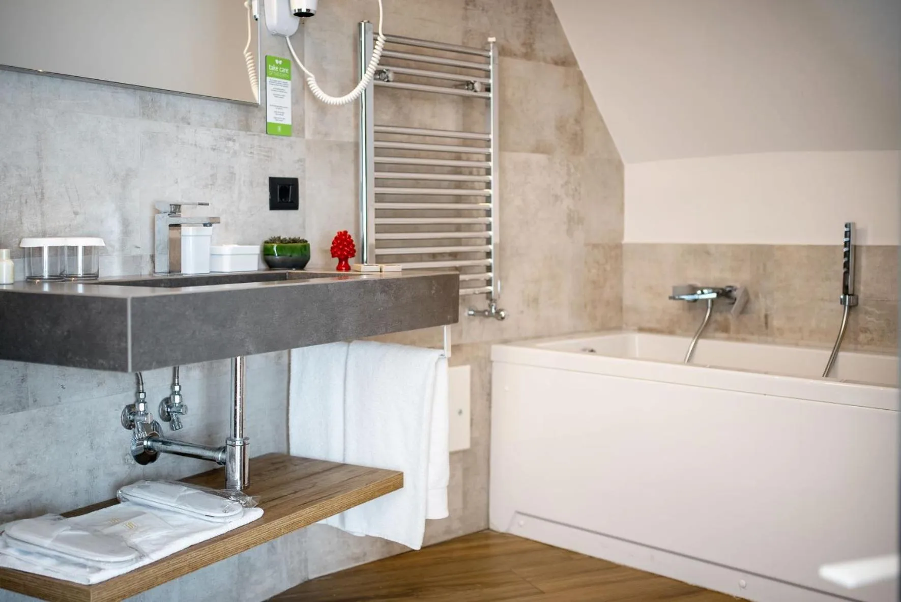 Bathroom in Grand Hotel Faraglioni