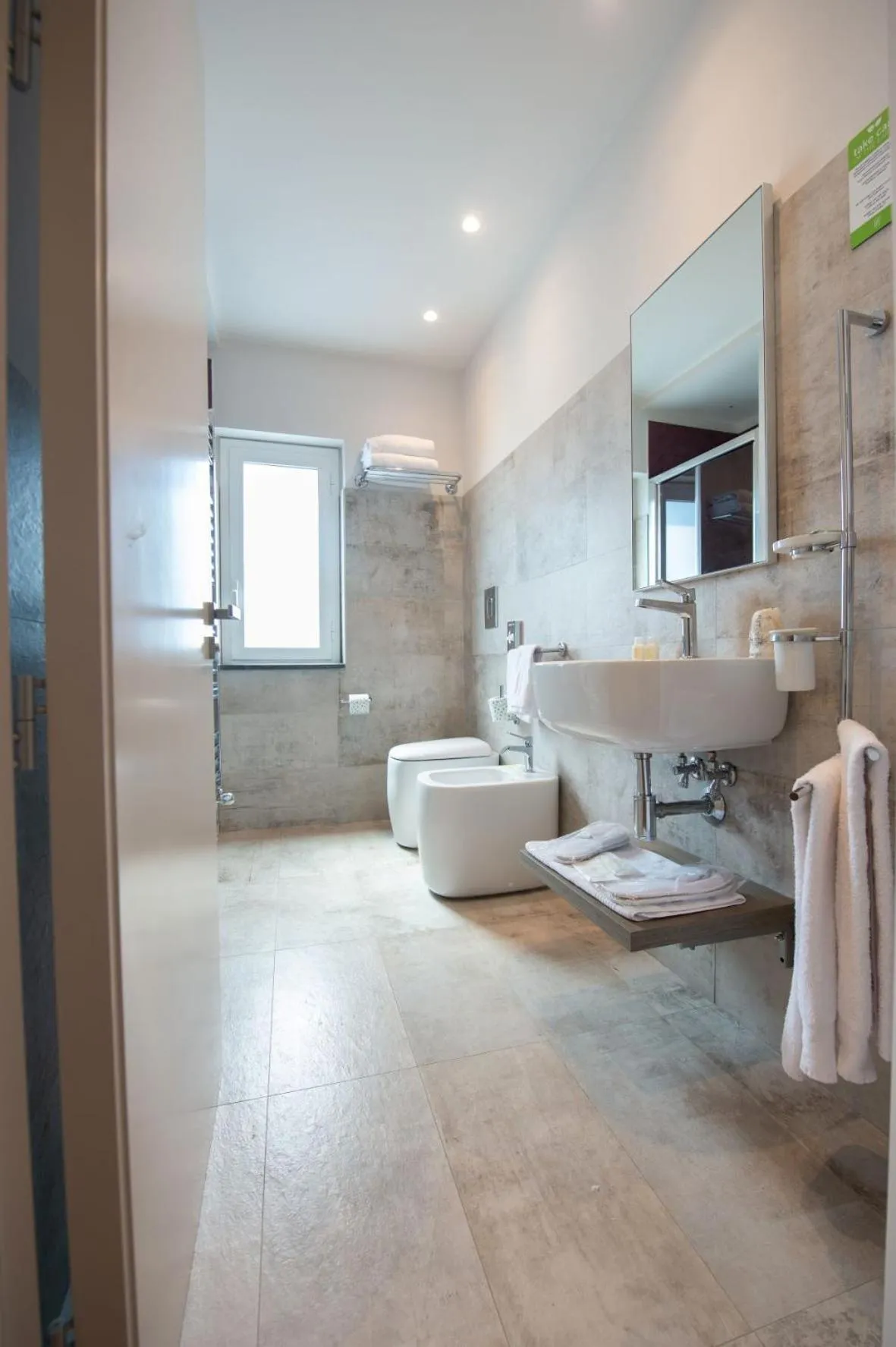 Bathroom in Grand Hotel Faraglioni