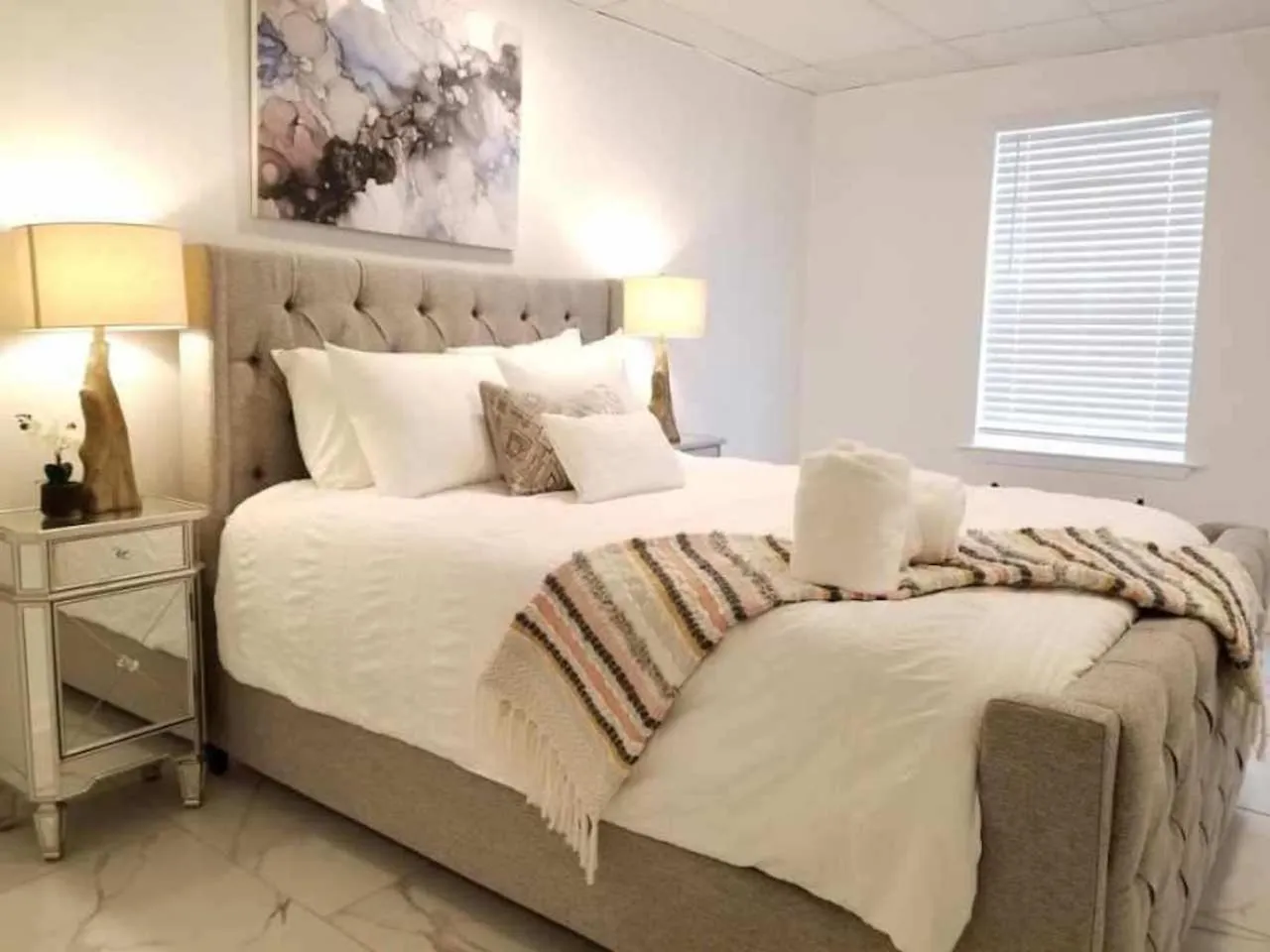 Photo of the whole room, Bed in 7BR- SLEEPS 15! Celebrity Villa! Great Rates!!