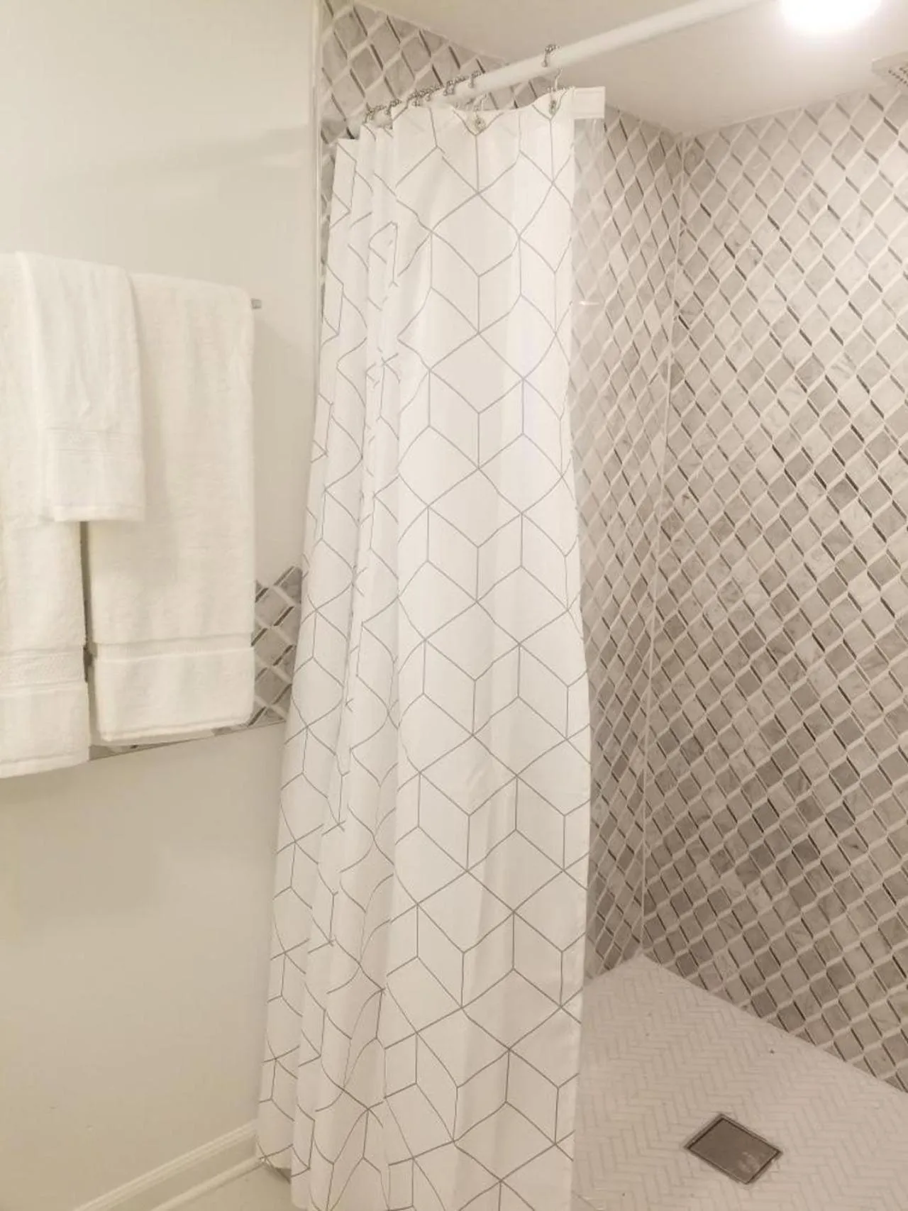 Bathroom in 7BR- SLEEPS 15! Celebrity Villa! Great Rates!!